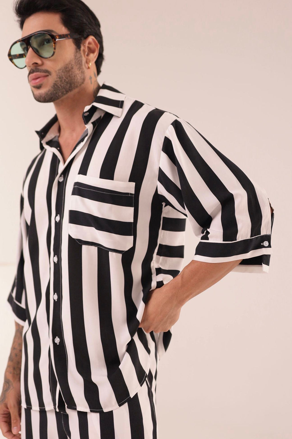 Camisa Listras Oversized Preta