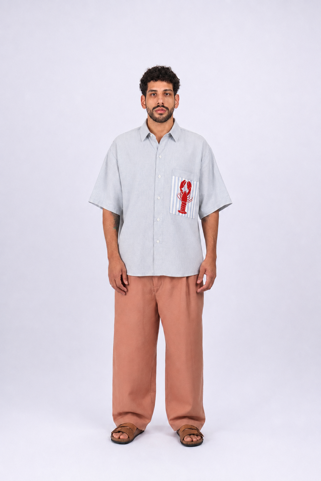 Camisa Linho Bolso Lagosta Bordado Azul Claro