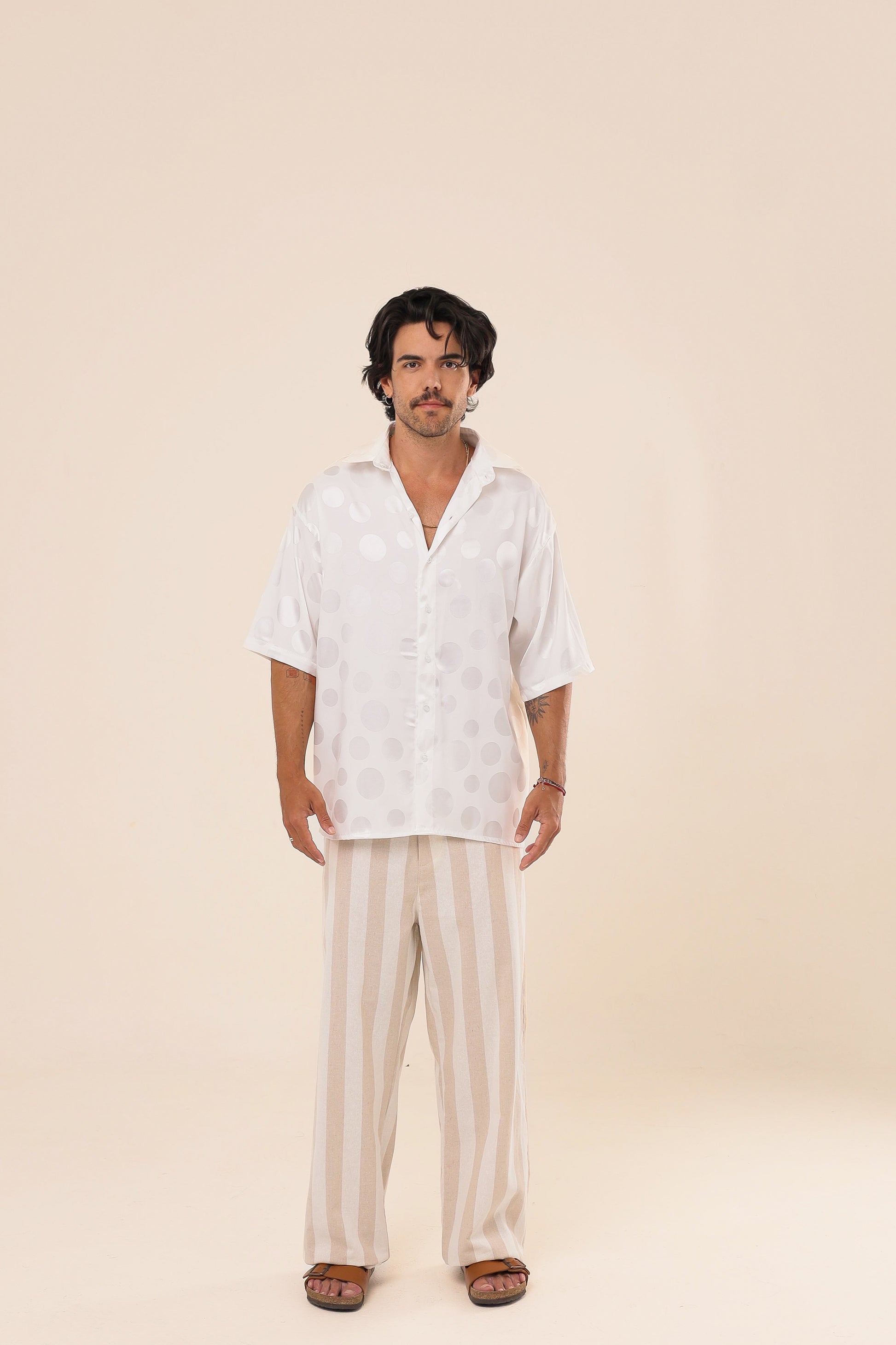 Camisa Ampla Poá Branca