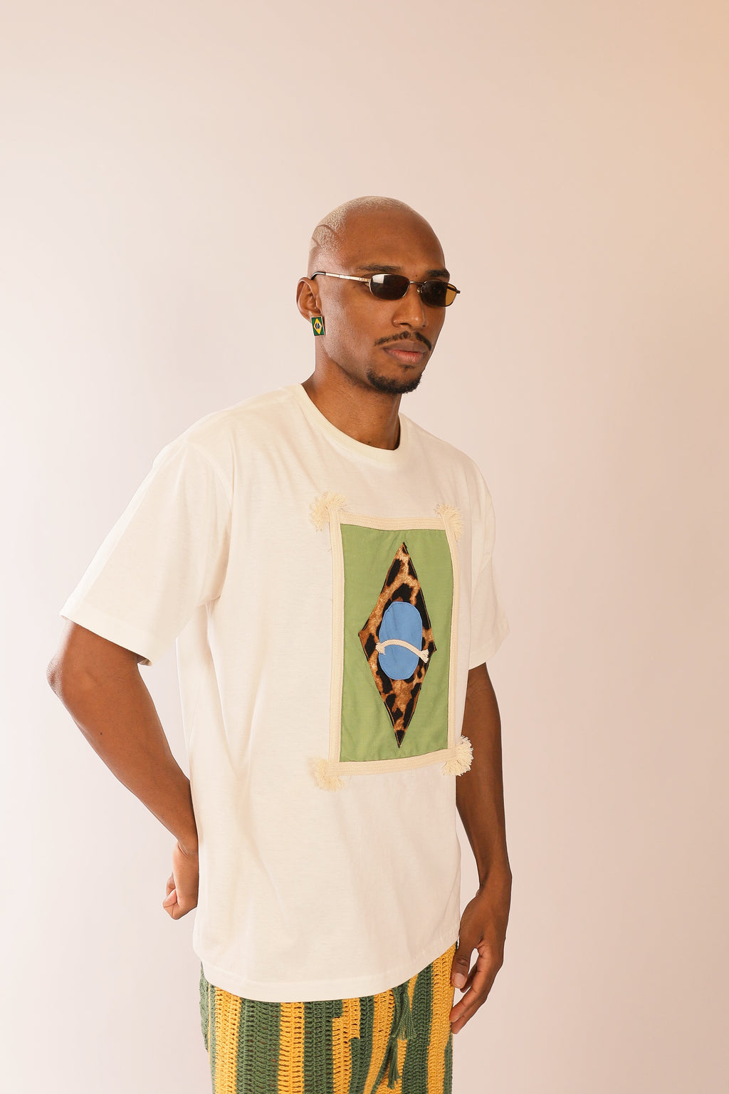 T-Shirt Over Patch Brasil