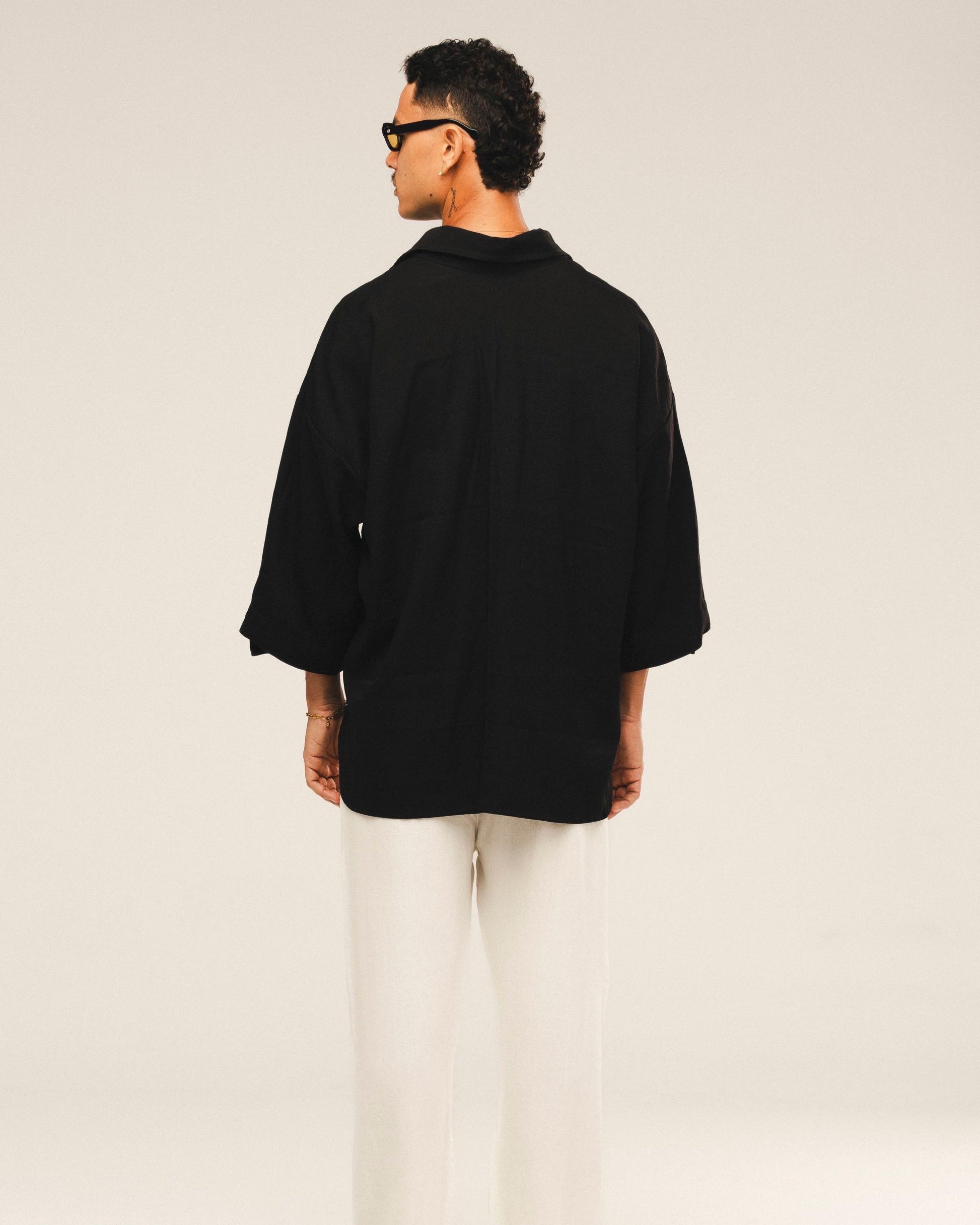 Camisa Oversized Pretaㅤ ㅤㅤㅤㅤㅤㅤㅤㅤㅤㅤㅤ