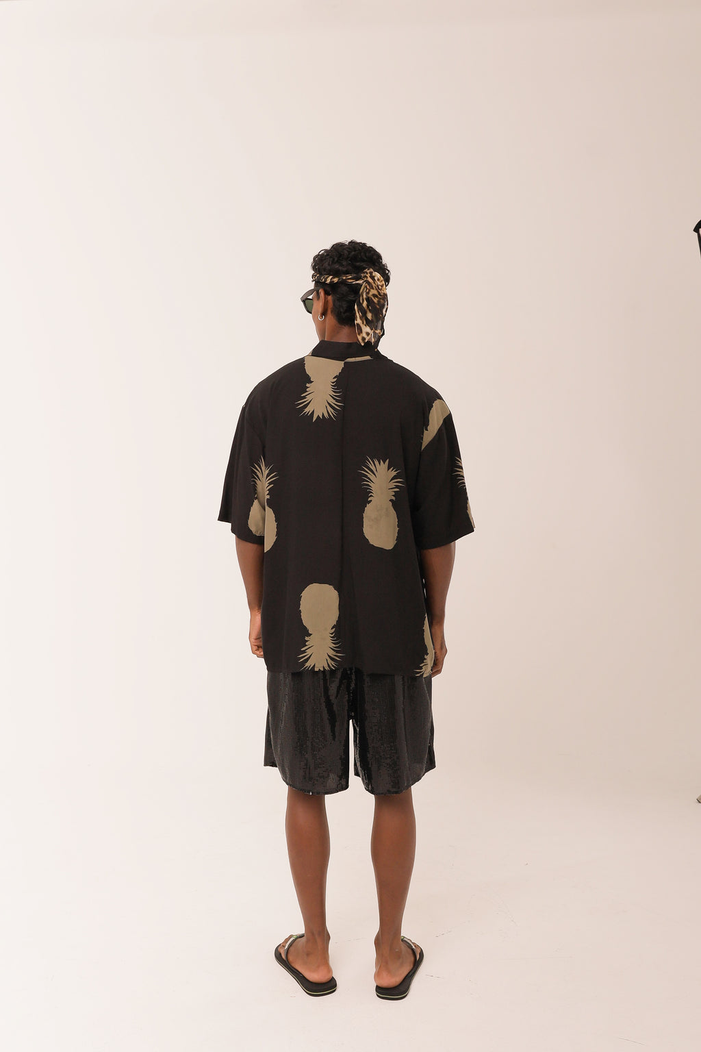 Camisa Ampla Abacaxi Preta