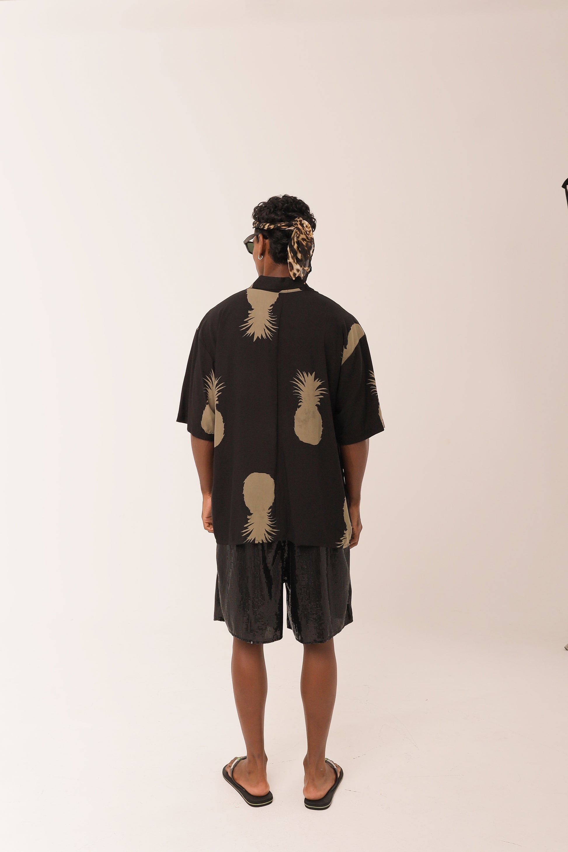 Camisa Ampla Abacaxi Preta