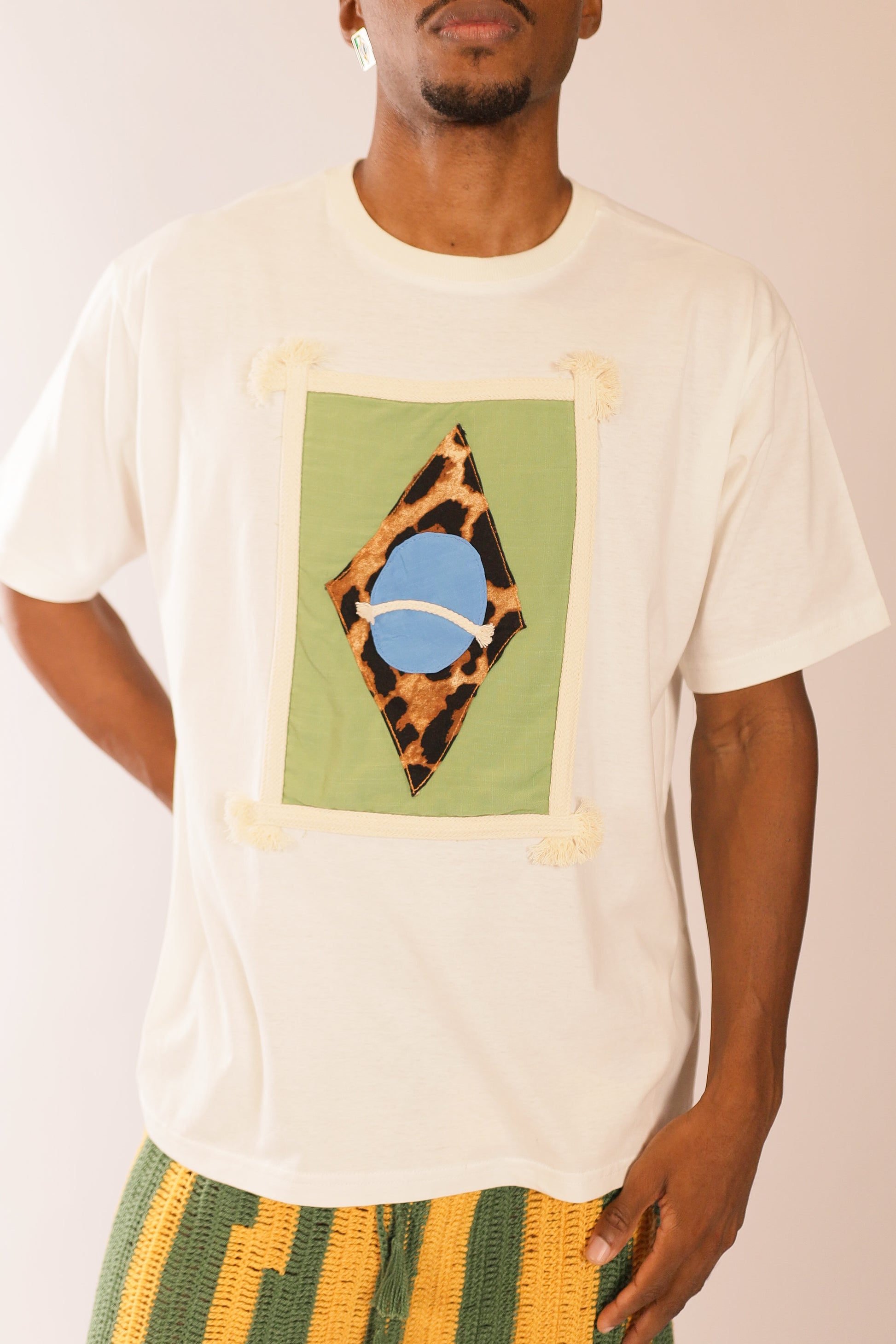 T-Shirt Over Patch Brasil