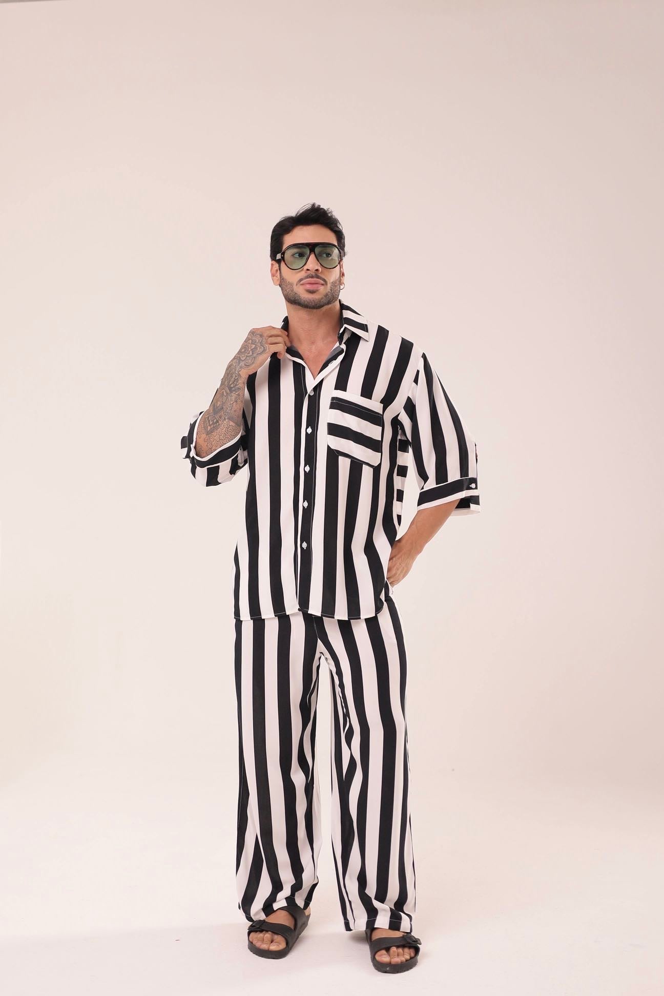 Camisa Listras Oversized Preta