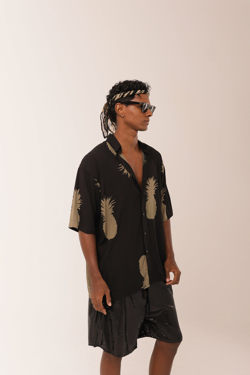 Camisa Ampla Abacaxi Preta