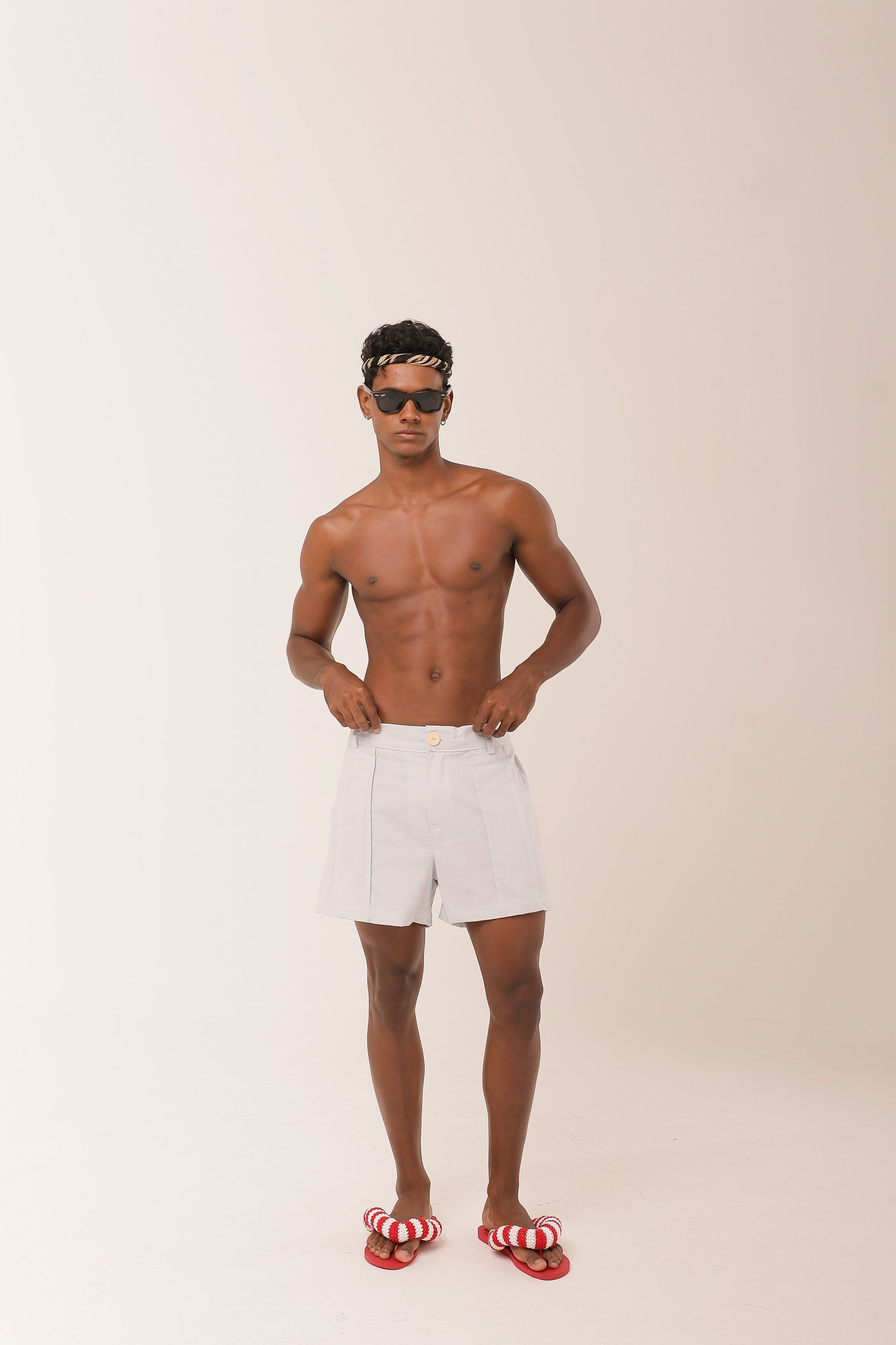 Short Linho Nervuras Azul Claro