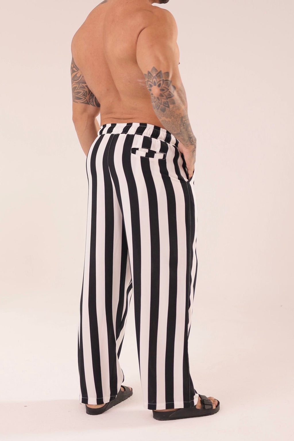 Calça Reta Listras Preta