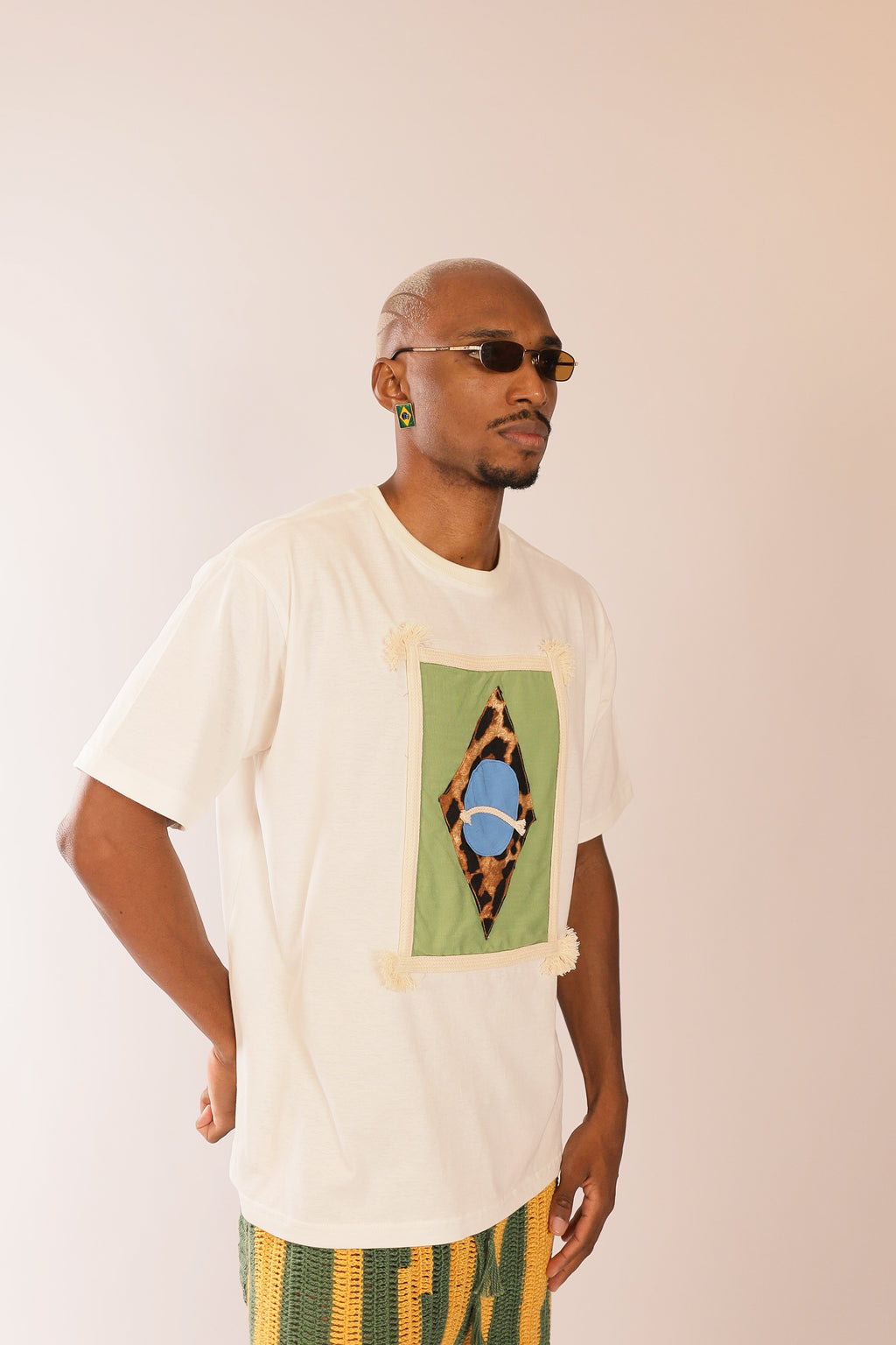 T-Shirt Over Patch Brasil
