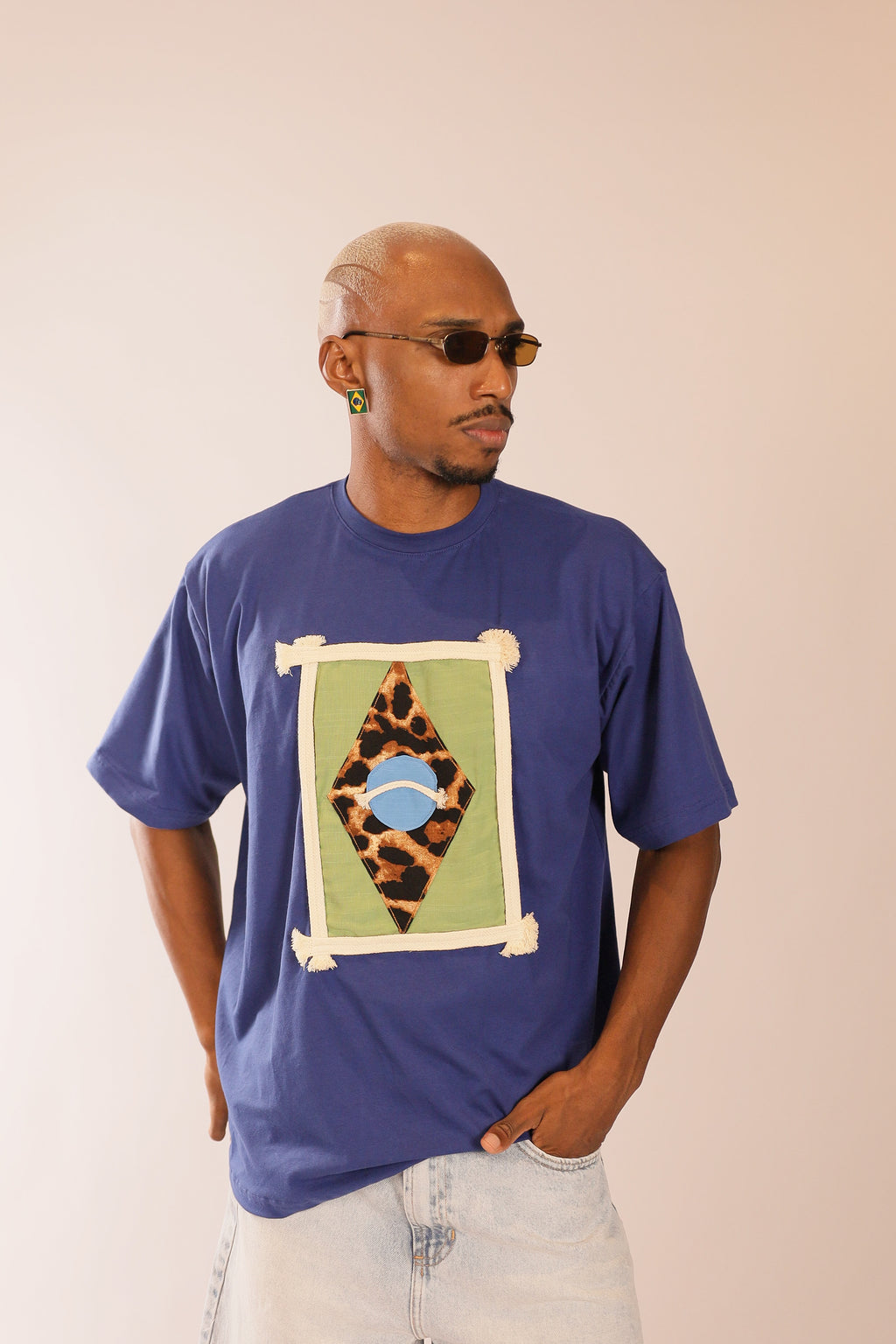 T-Shirt Over Patch Brasil