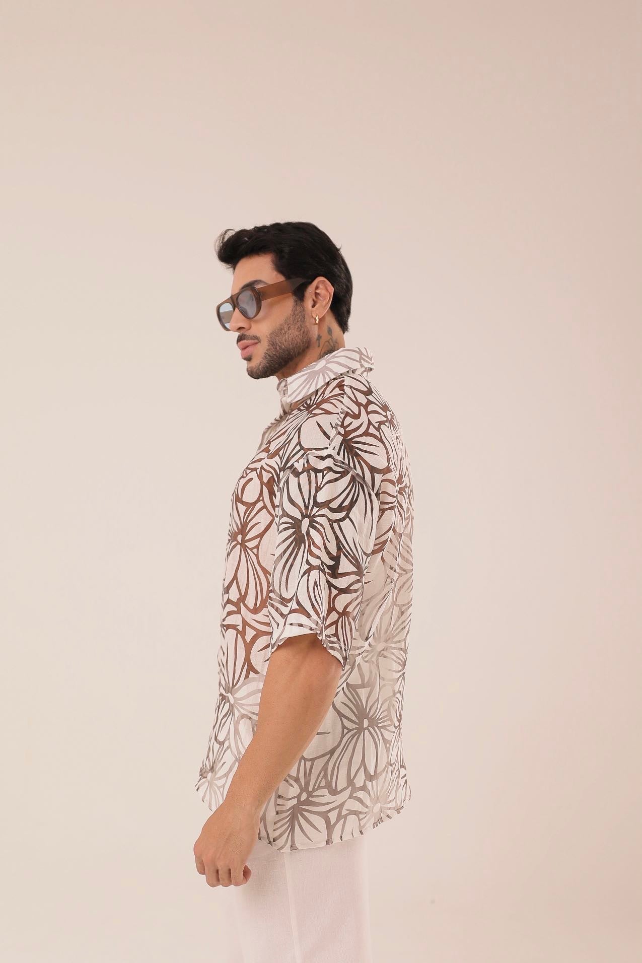 Camisa Ampla Flores Off ㅤ ㅤㅤㅤㅤㅤㅤㅤㅤㅤㅤㅤ