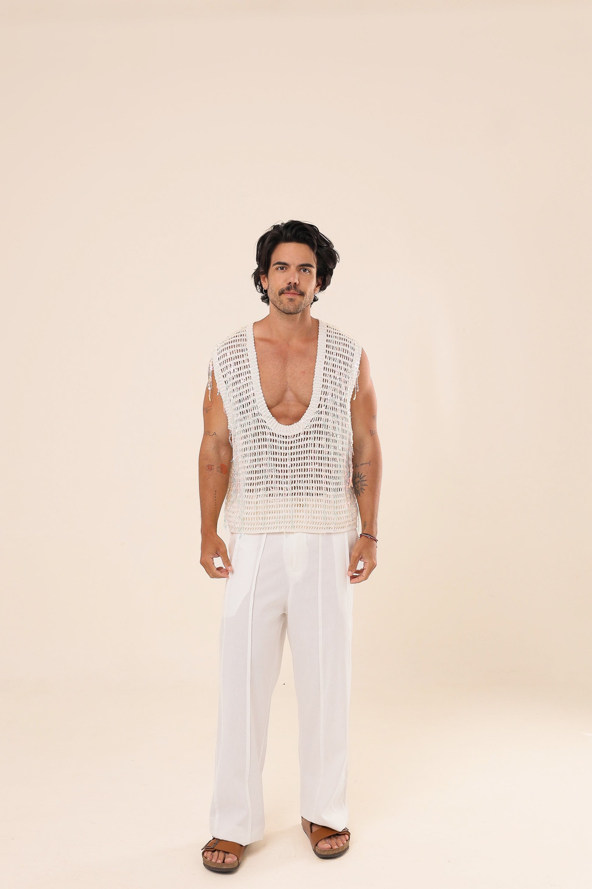 Regata Crochê Franjas Paetê Off White