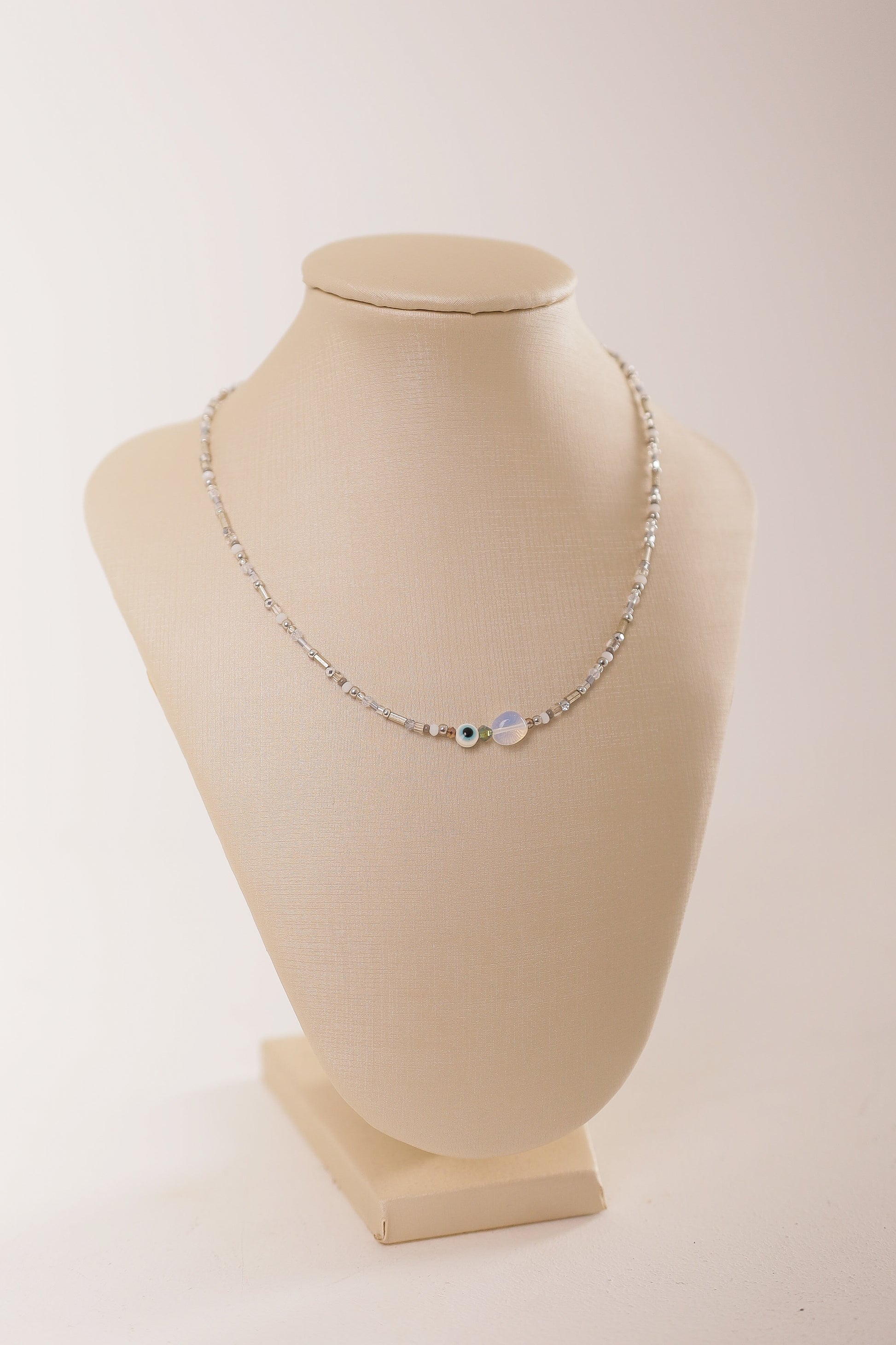 Choker Olho Grego Cinza