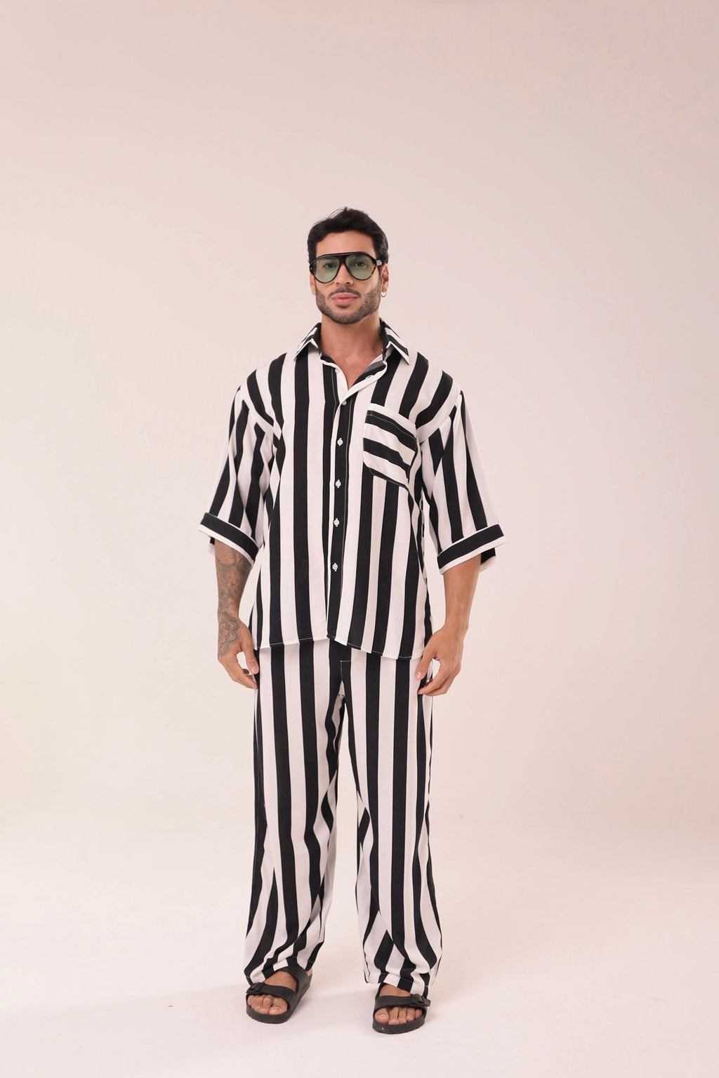 Camisa Listras Oversized Preta