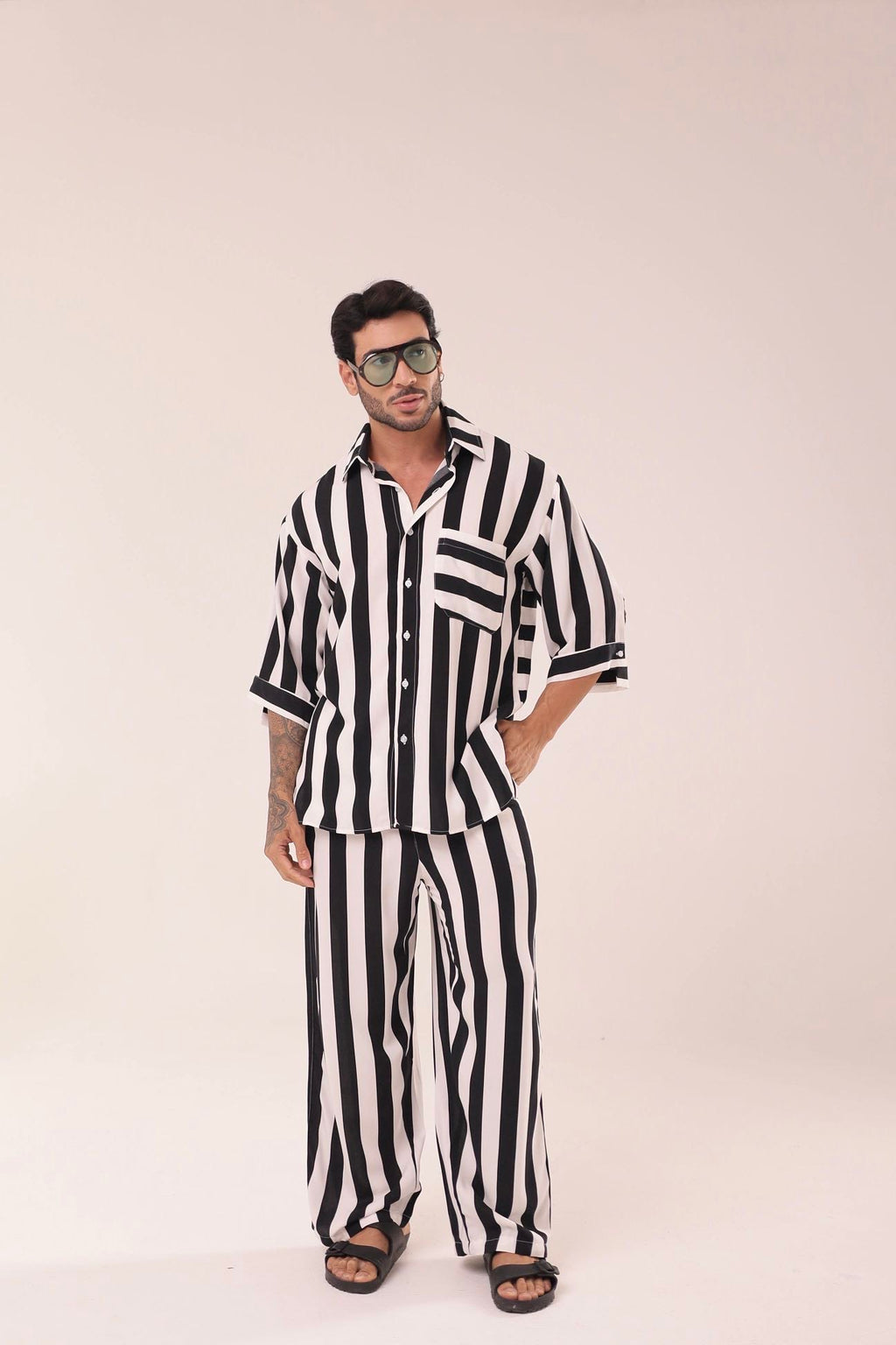 Camisa Listras Oversized Preta