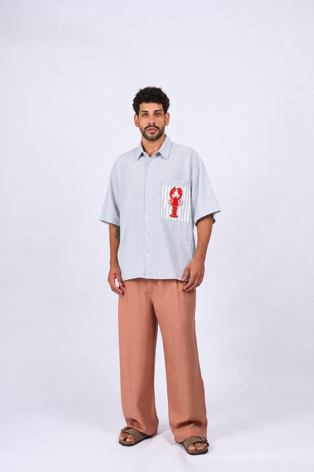 Camisa Linho Bolso Lagosta Bordado Azul Claro