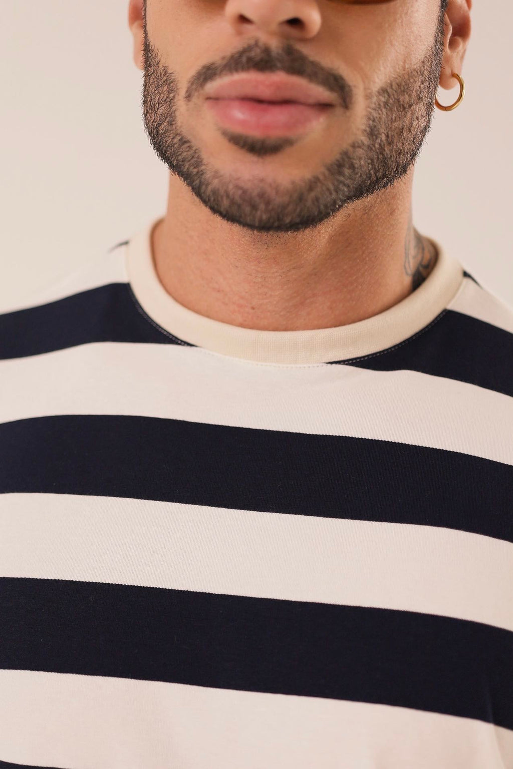 T-shirt Listras Marinhoㅤ ㅤㅤㅤㅤㅤㅤㅤㅤㅤㅤㅤ
