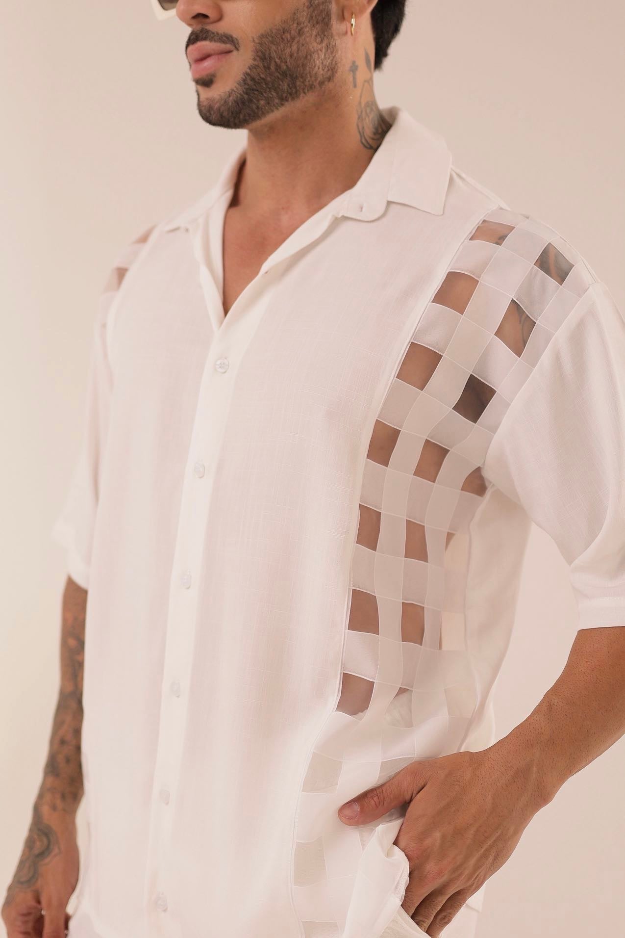 Camisa Geométrica Branca ㅤ ㅤㅤㅤㅤㅤㅤㅤㅤㅤㅤㅤ