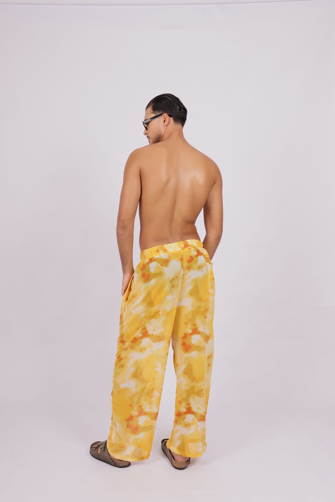 Calça Pregas Solar Amarela