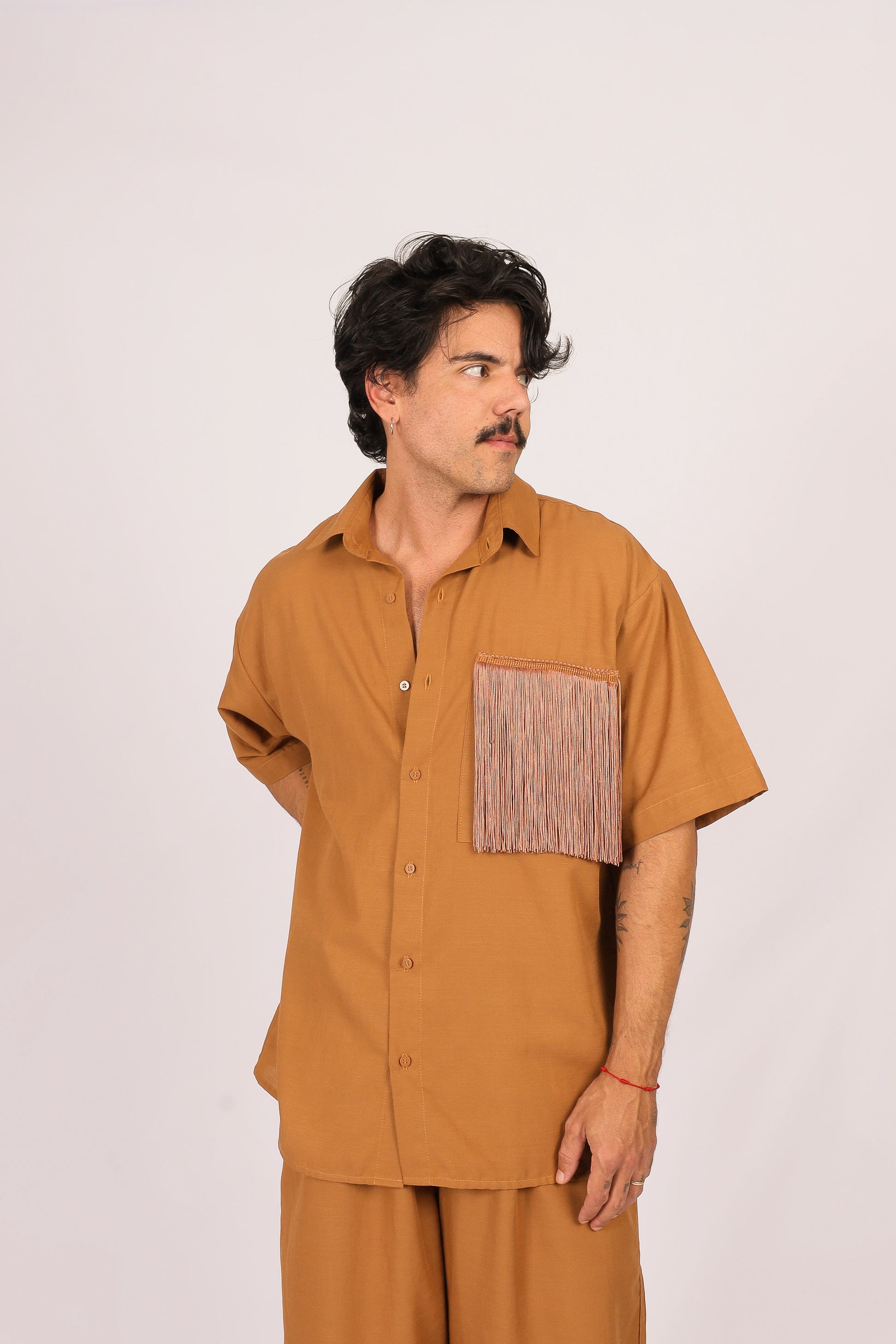 Camisa Ampla Franjas Marrom