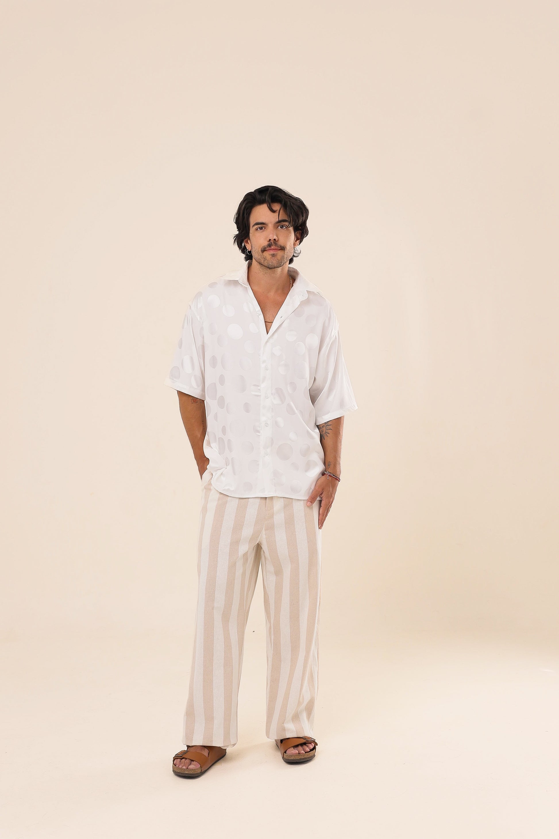 Camisa Ampla Poá Branca