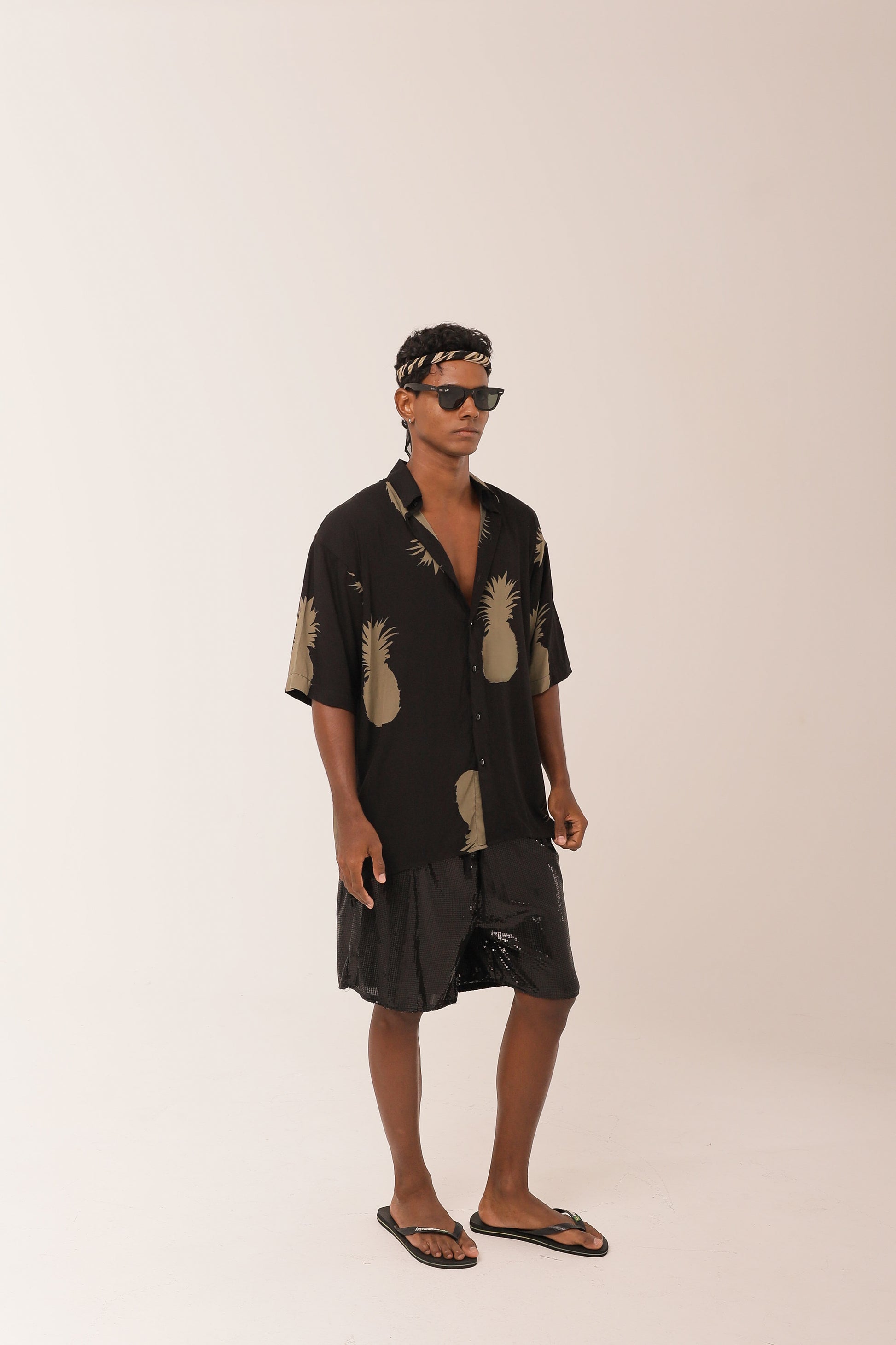 Camisa Ampla Abacaxi Preta