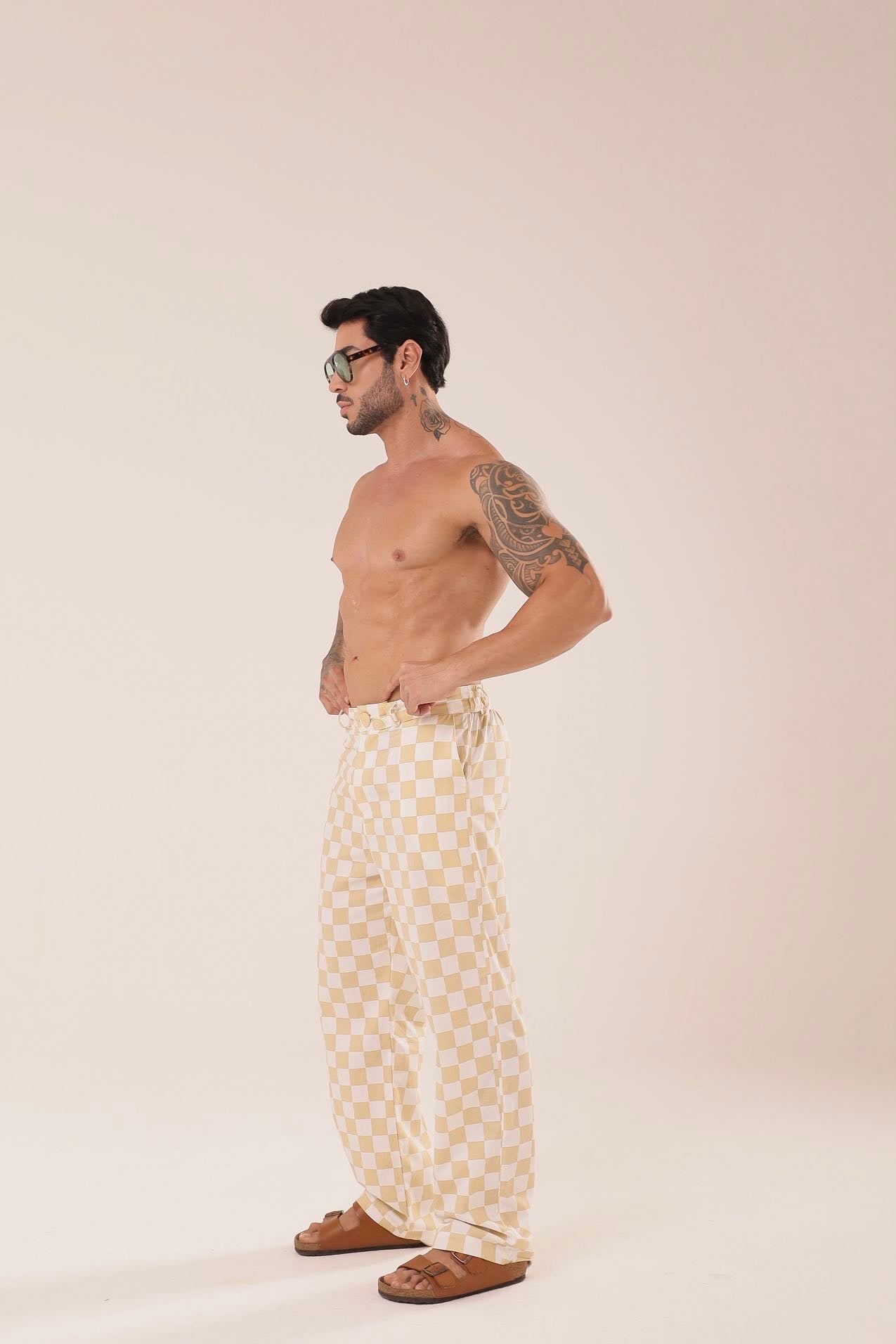 Calça Linho Alfaiataria de Grid Amarelaㅤ