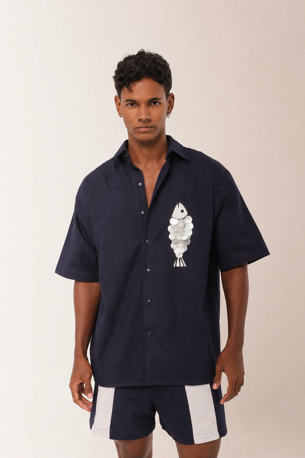 Camisa Linho Peixe Escamas de Madrepérola