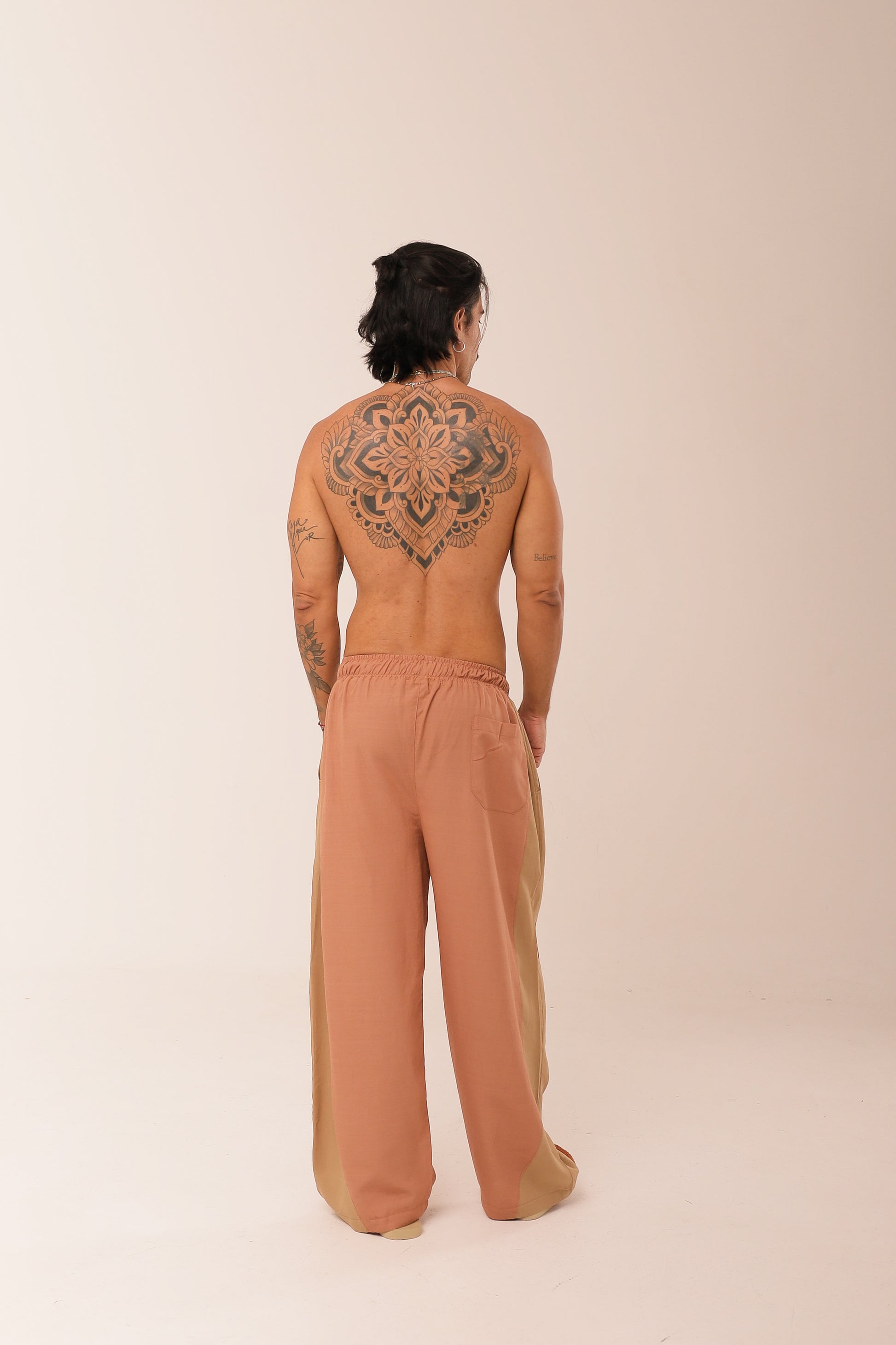 Calça Relax Recorte Telha