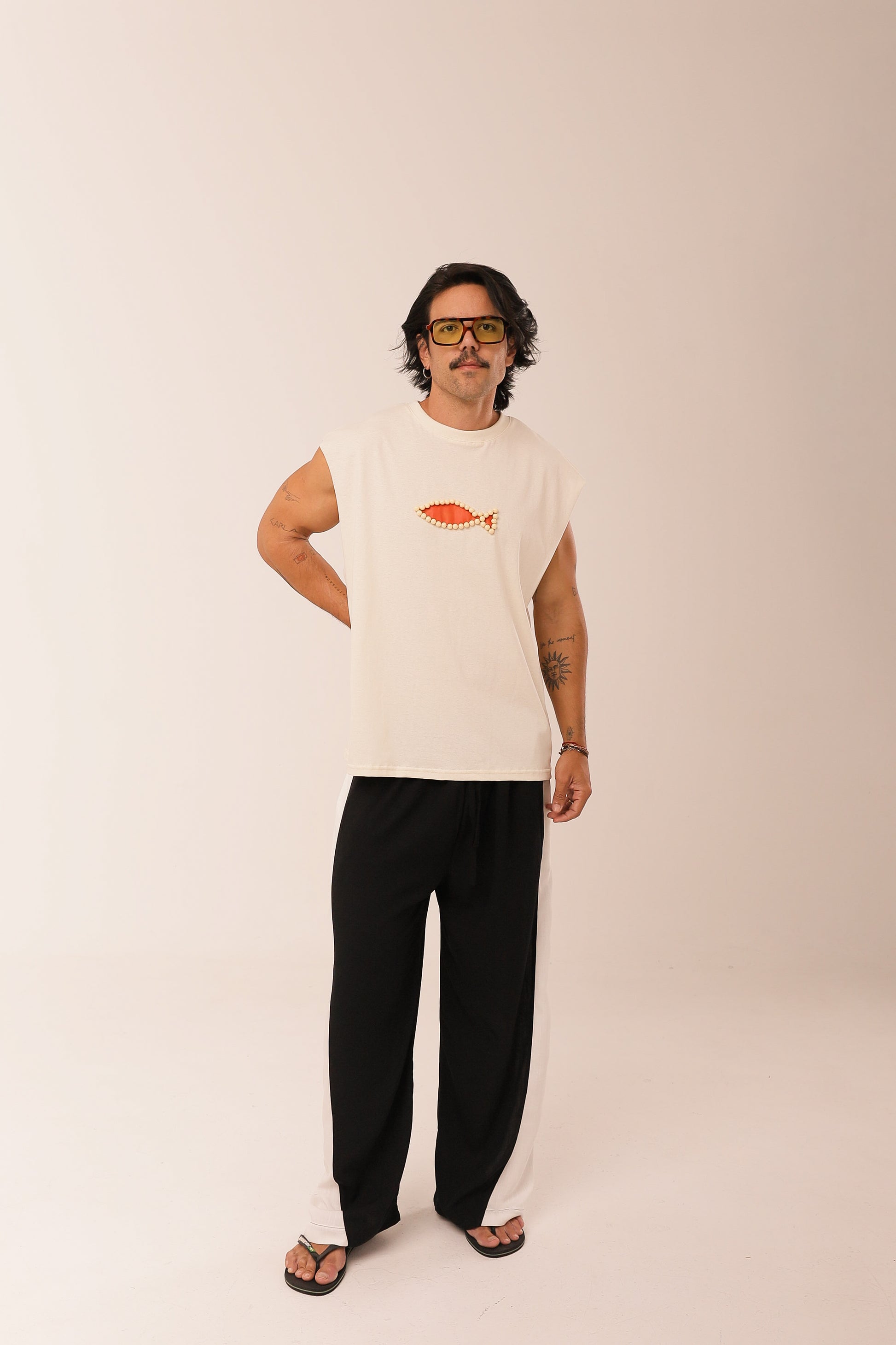 Calça Relax Recorte Preta