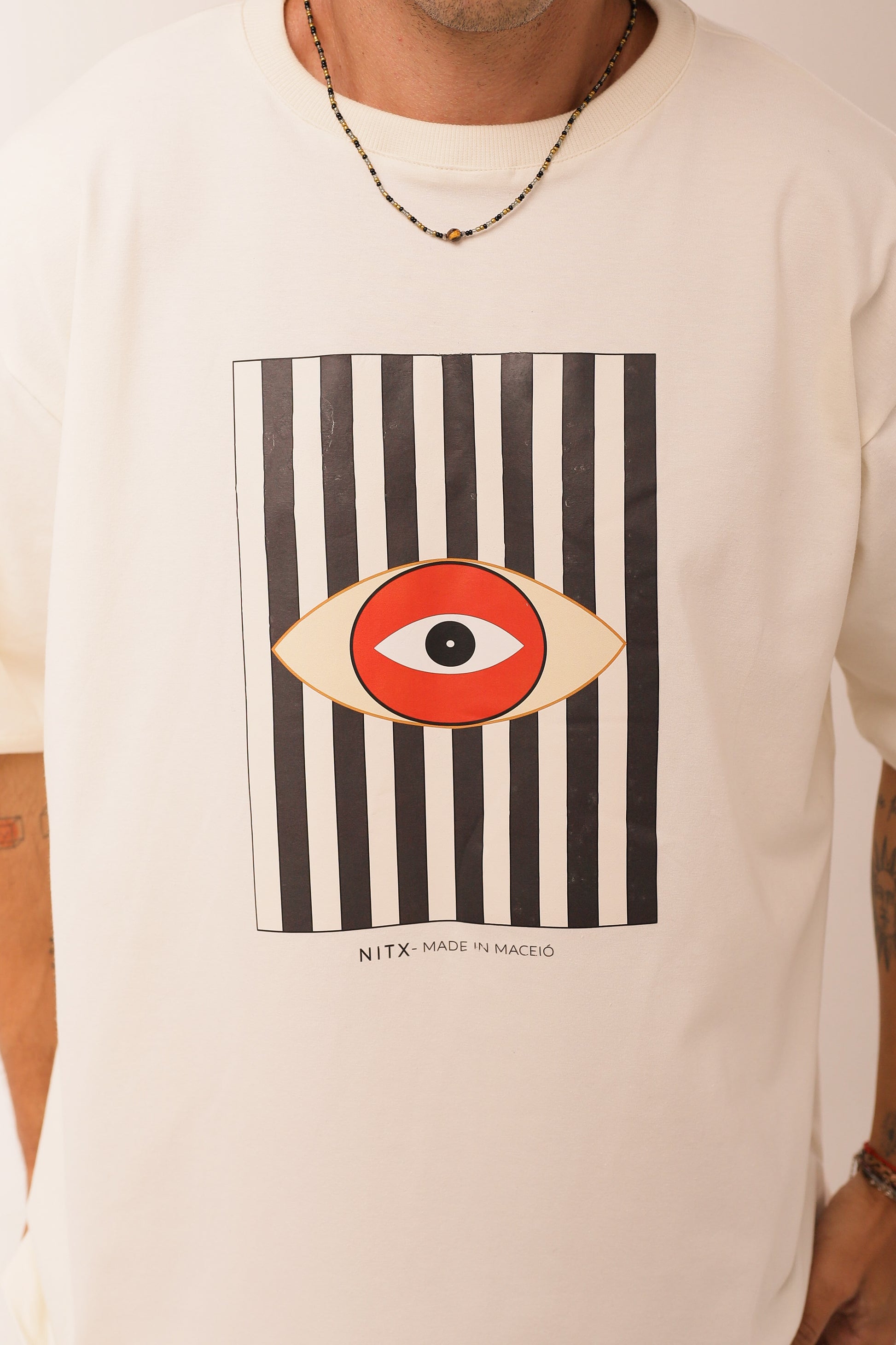 T-Shirt Over Olhar Sagrado Off White