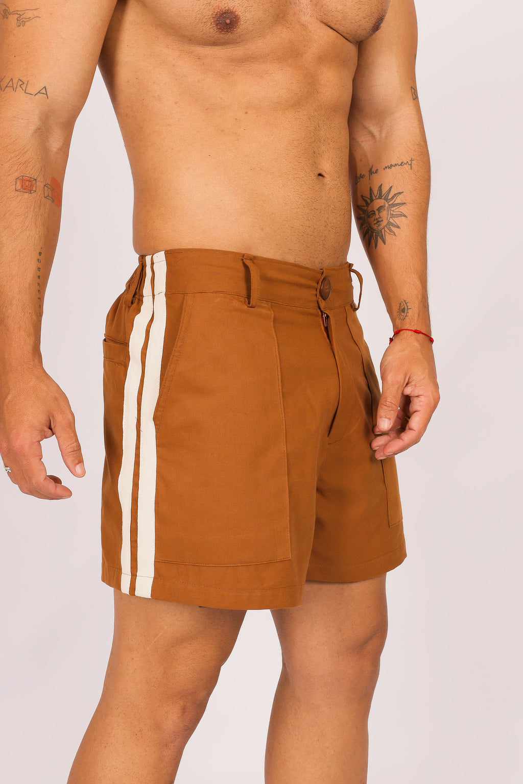 Short Alfaiataria Detalhes Marrom