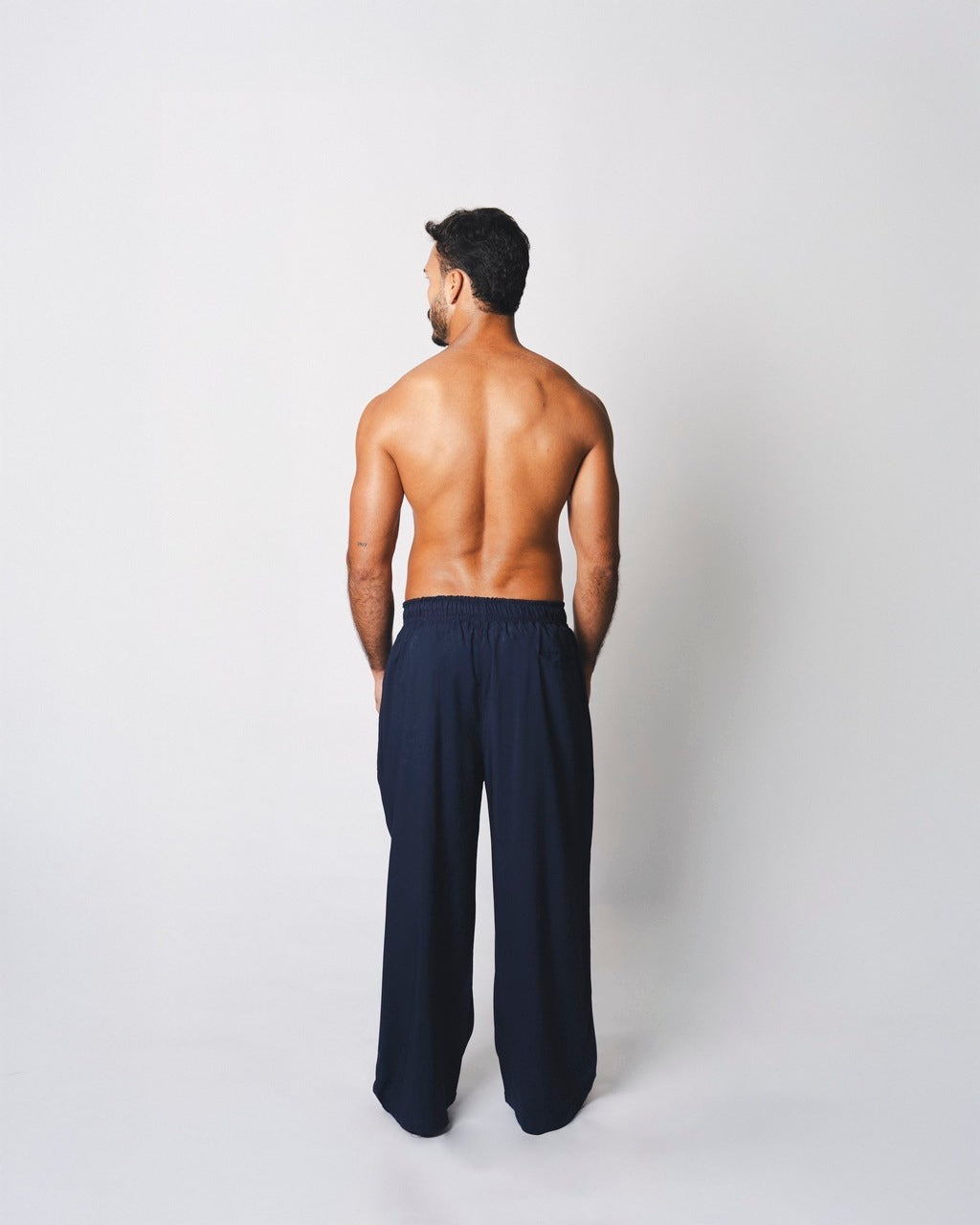 Calça Ampla Pregas Azul Marinho