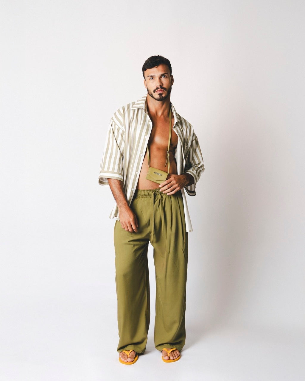 Calça Ampla Pregas Verde