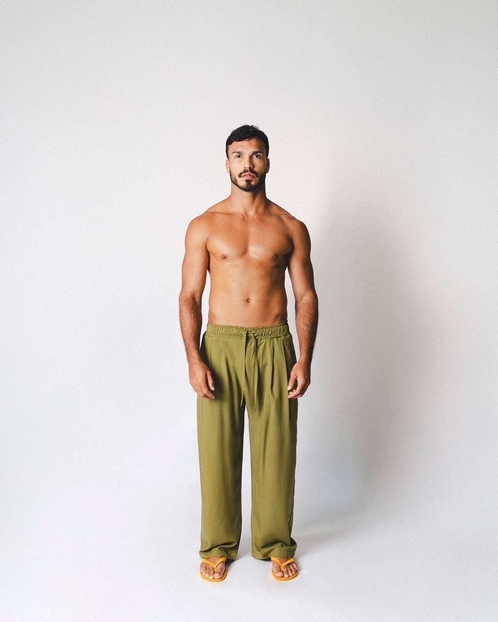 Calça Ampla Pregas Verde