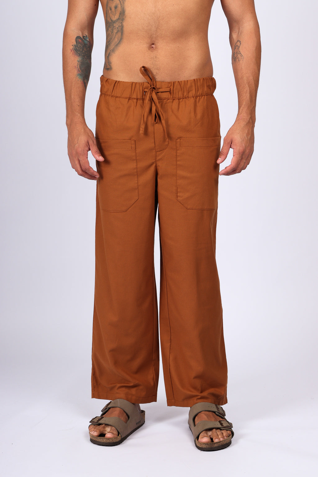 Calça Reta Bolsão Marrom