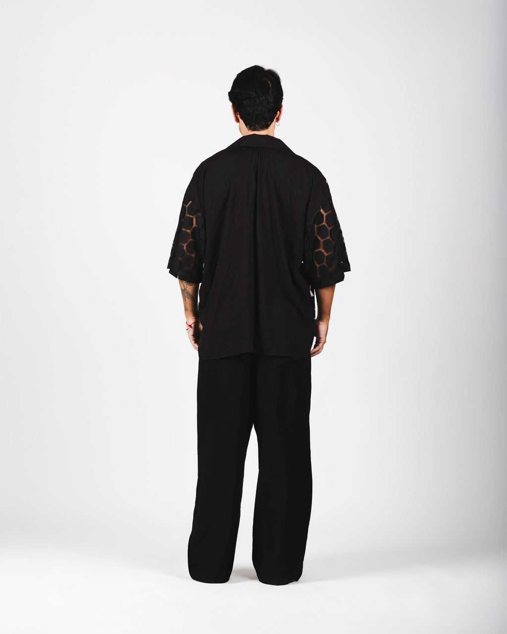 Camisa Ampla Geométrica Preta