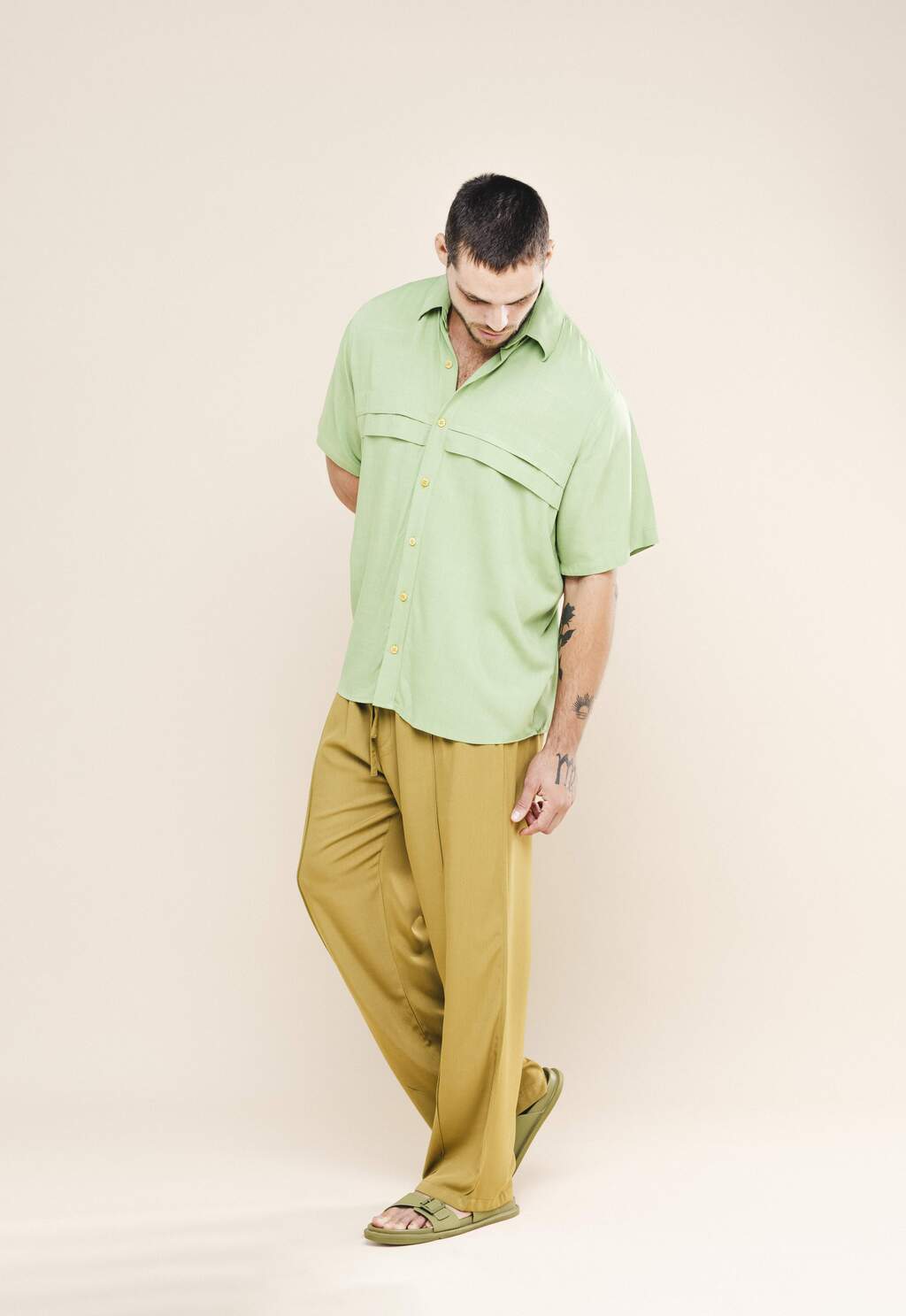 Camisa Camadas Viscose Verde Oliva