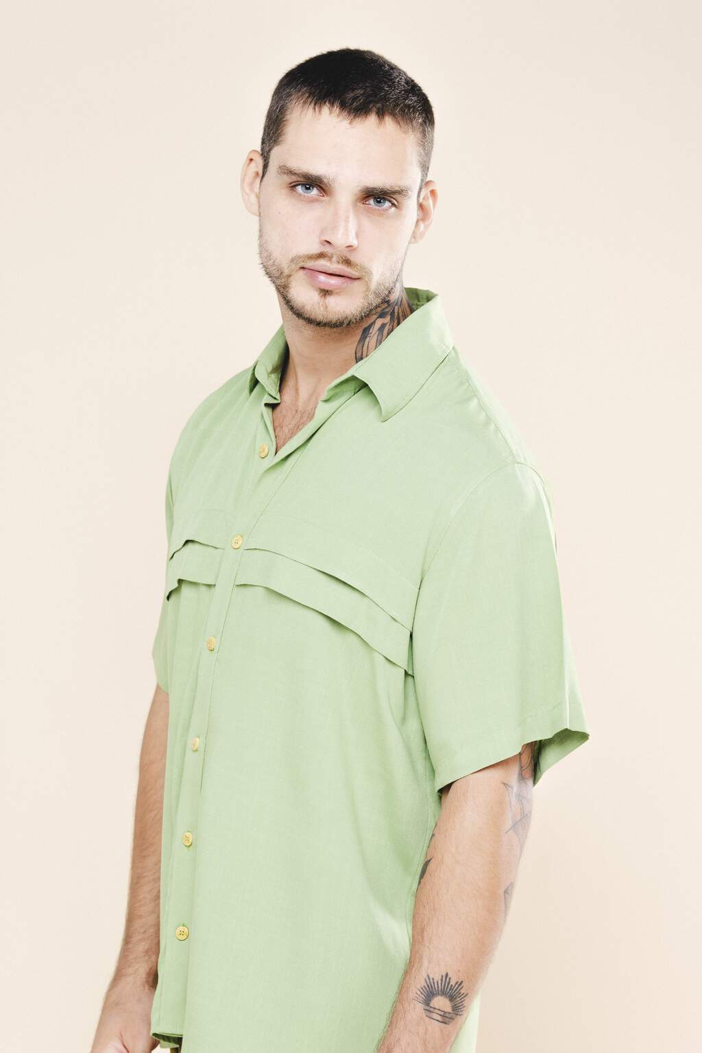 Camisa Camadas Viscose Verde Oliva