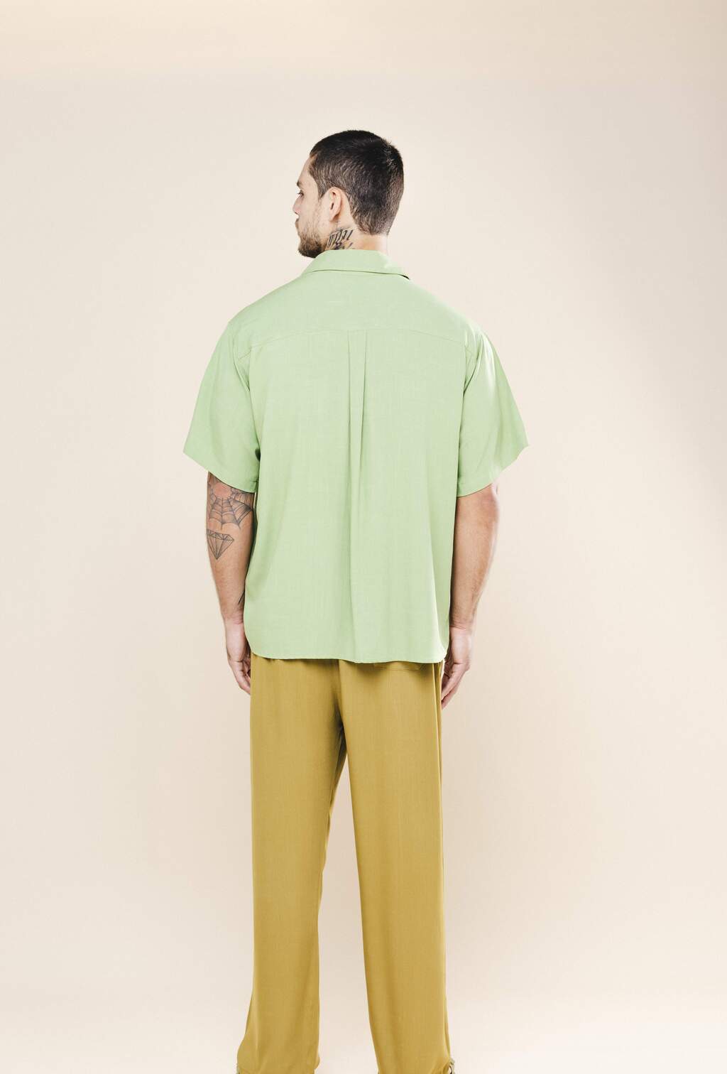 Camisa Camadas Viscose Verde Oliva