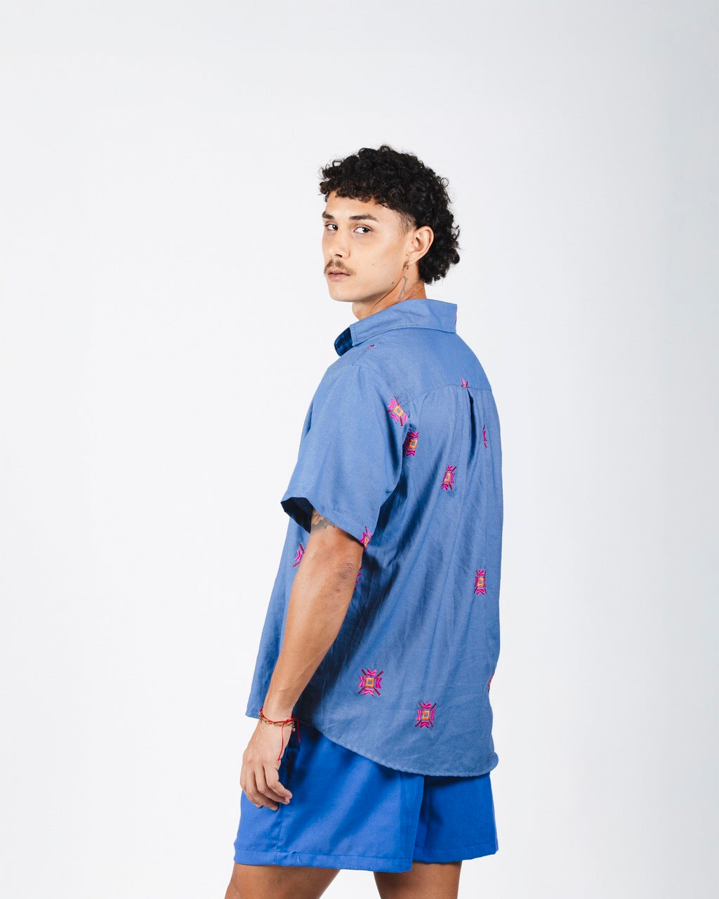 Camisa Linho Bordado Azul