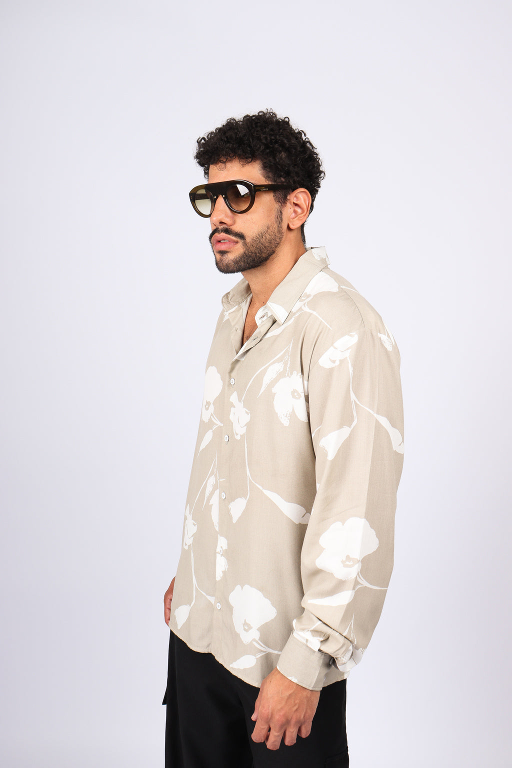 Camisa Manga Longa Flores Cinza