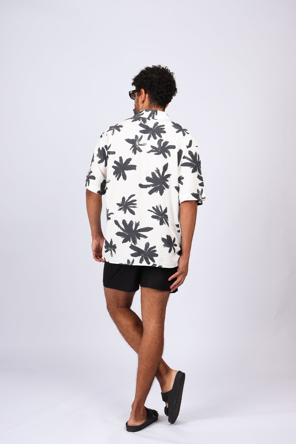 Camisa Over Estampada Flores Off White