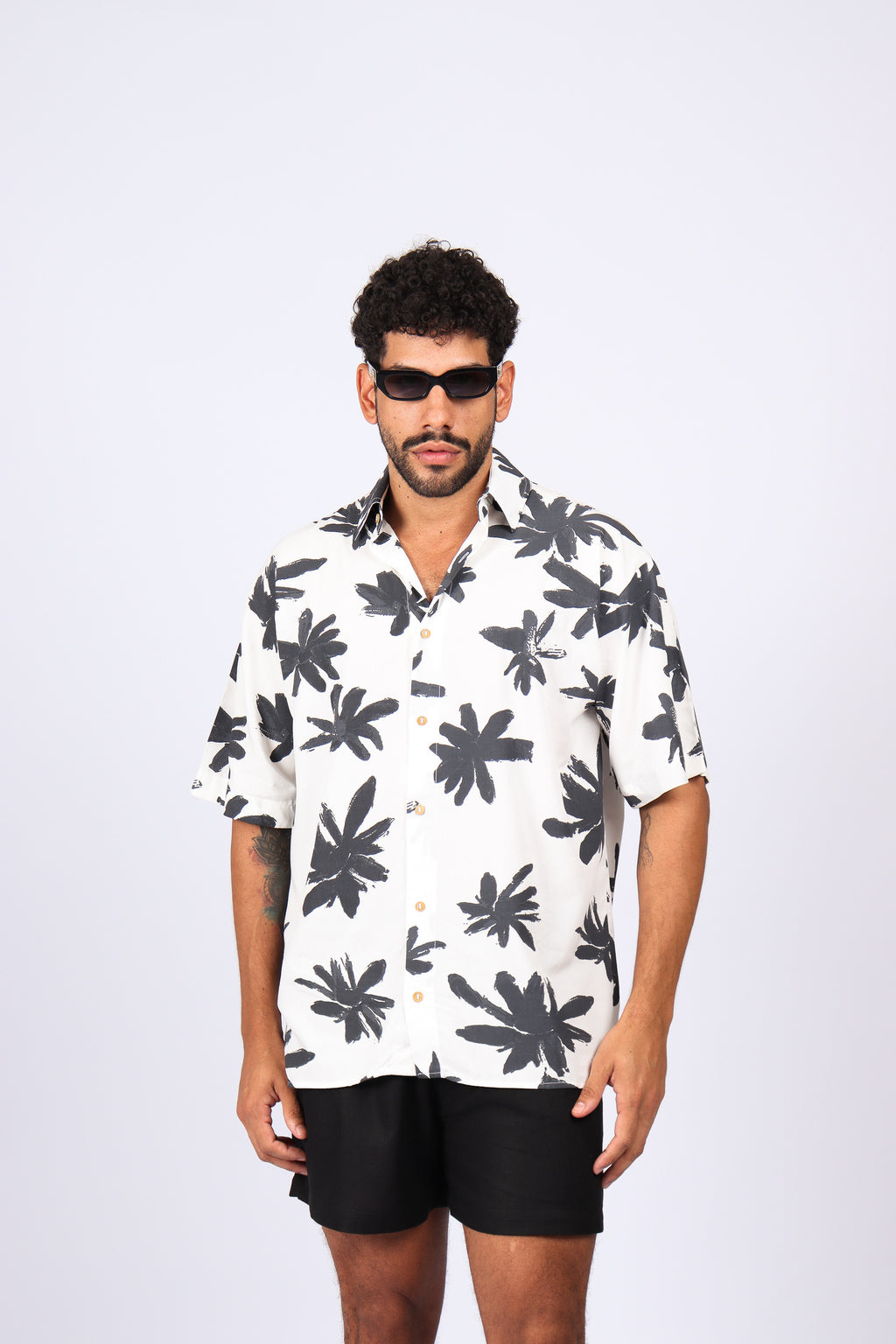 Camisa Over Estampada Flores Off White