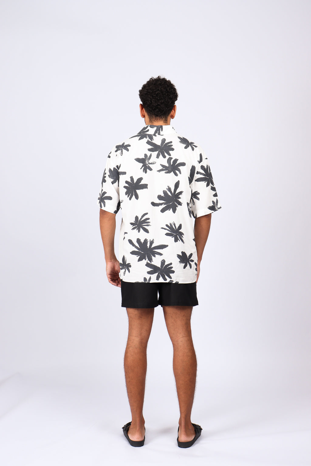 Camisa Over Estampada Flores Off White
