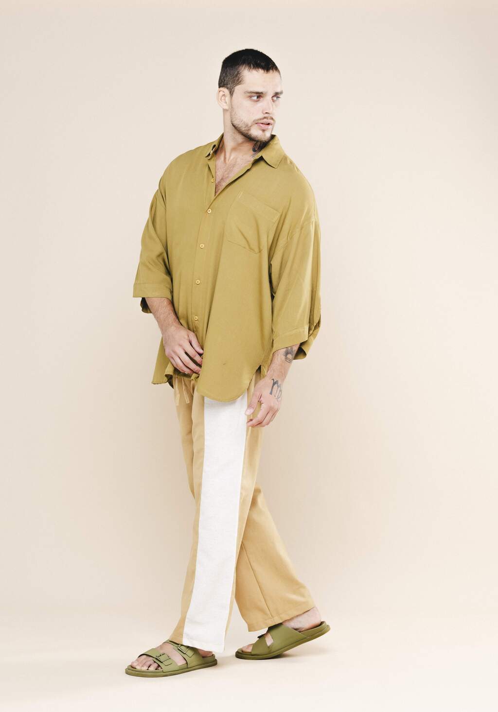 Camisa Oversized Verde Militar
