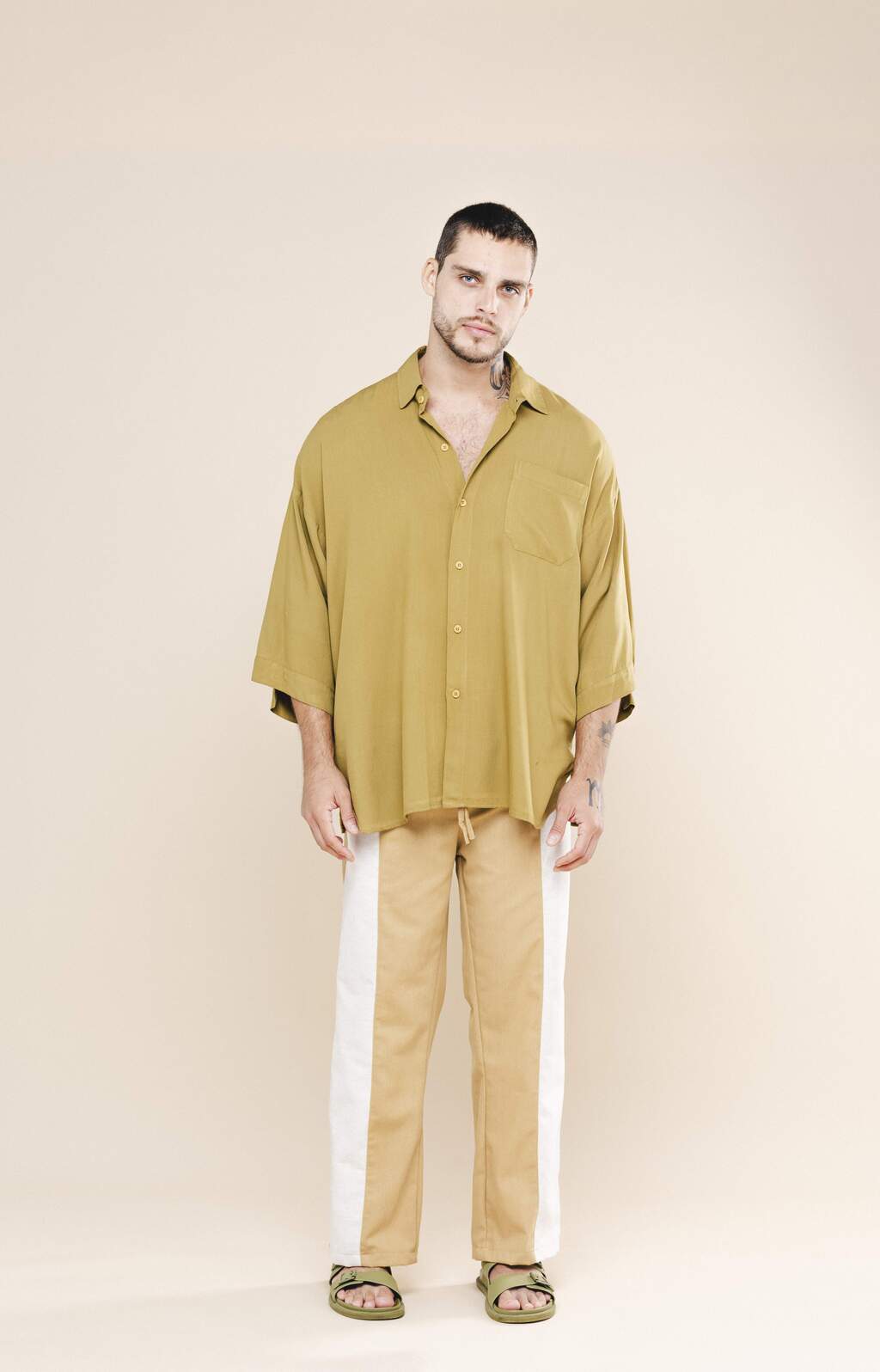 Camisa Oversized Verde Militar