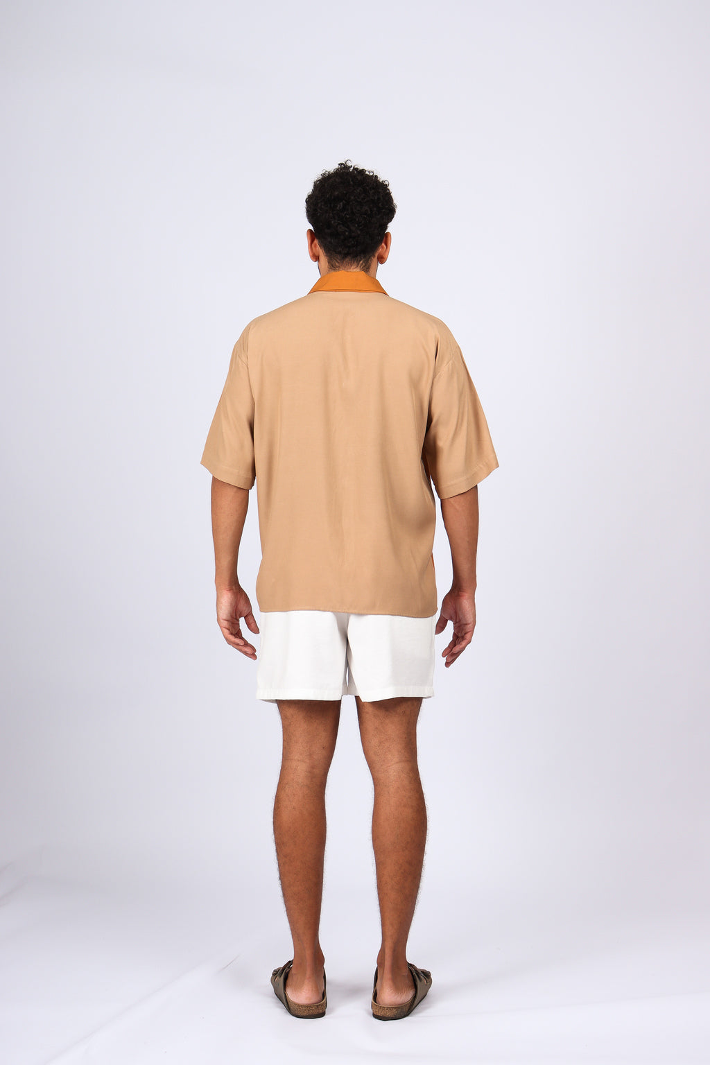 Camisa Recorte Marrom e Bege