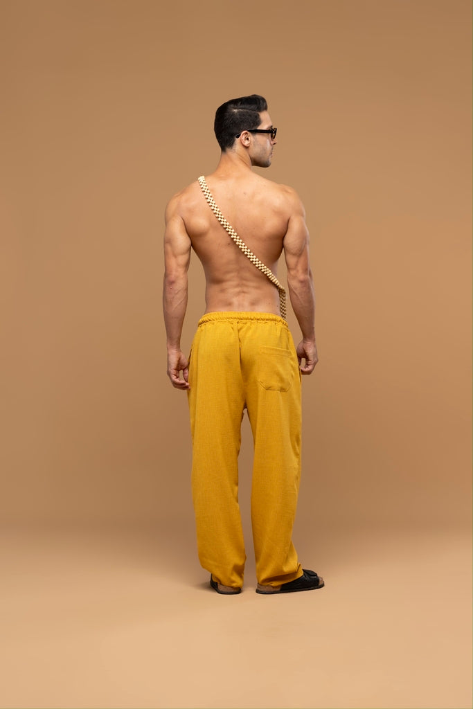 CALÇA TEXTURA AMARELA