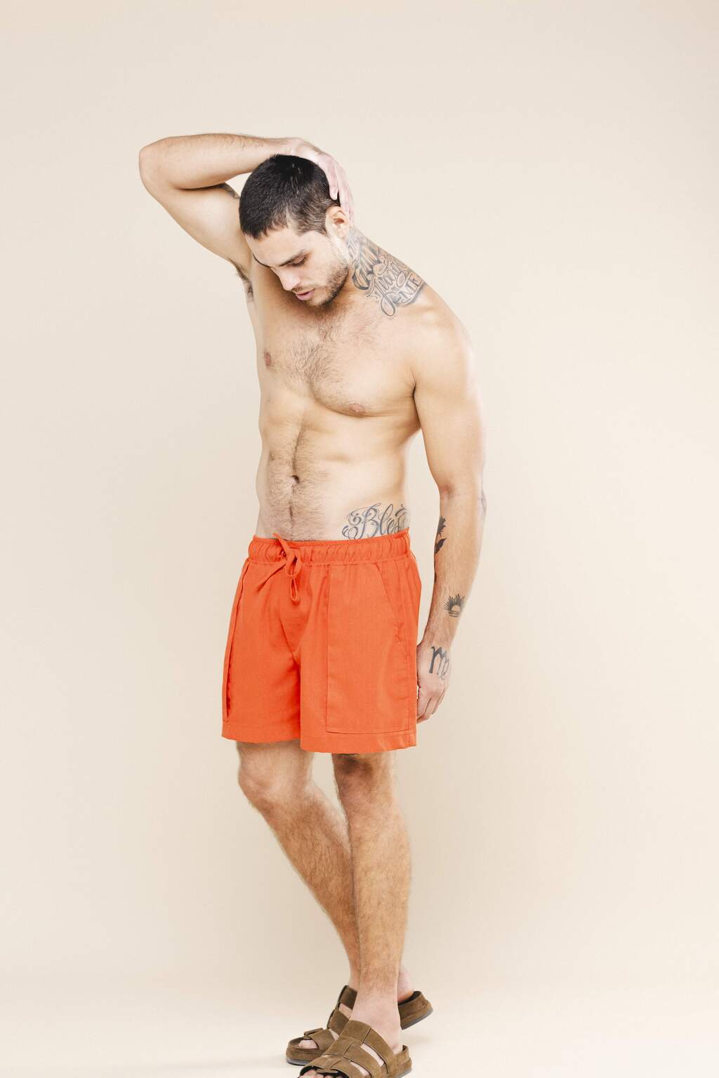 SHORT LINHO BOLSO EXPOSTO RED ORANGE
